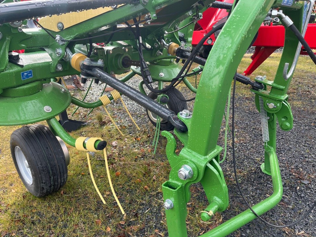 Kreiselheuer Türe ait Krone Vendro 680, Neumaschine içinde Ebersbach (resim 8)