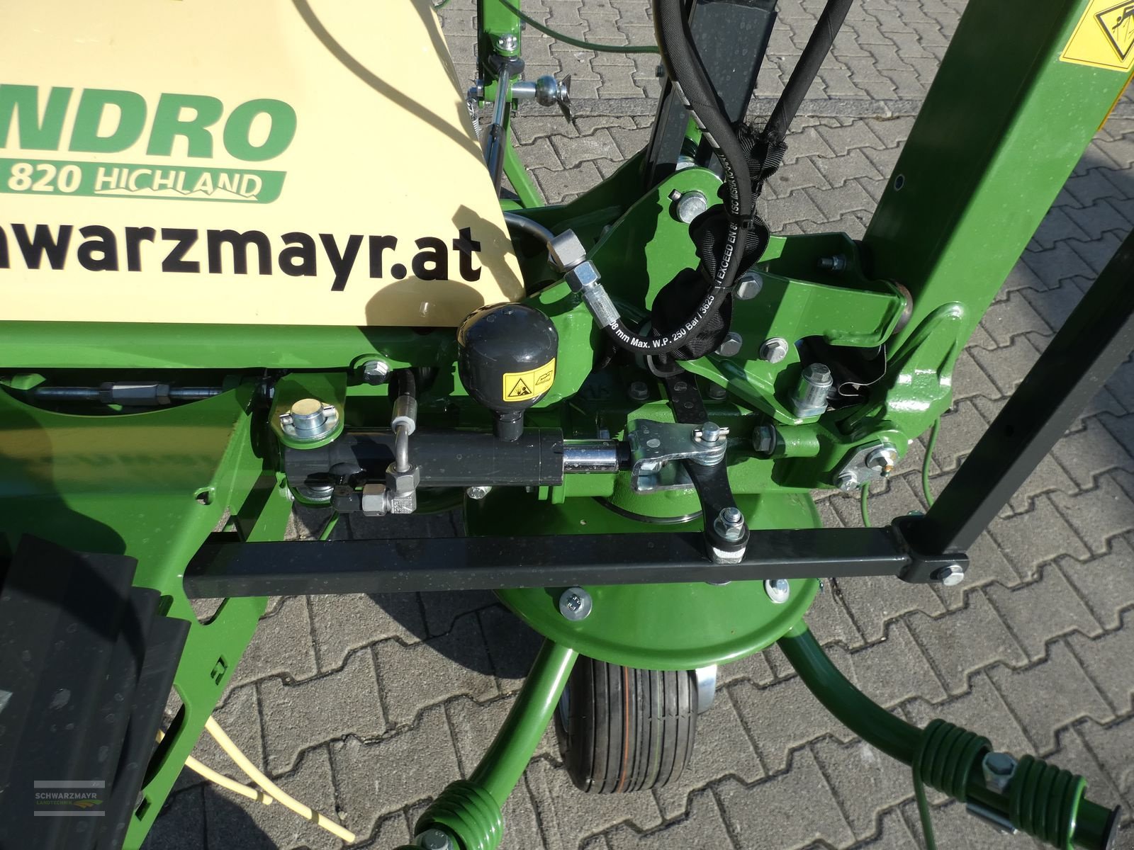 Kreiselheuer des Typs Krone Vendro 820 Highland, Neumaschine in Aurolzmünster (Bild 9)