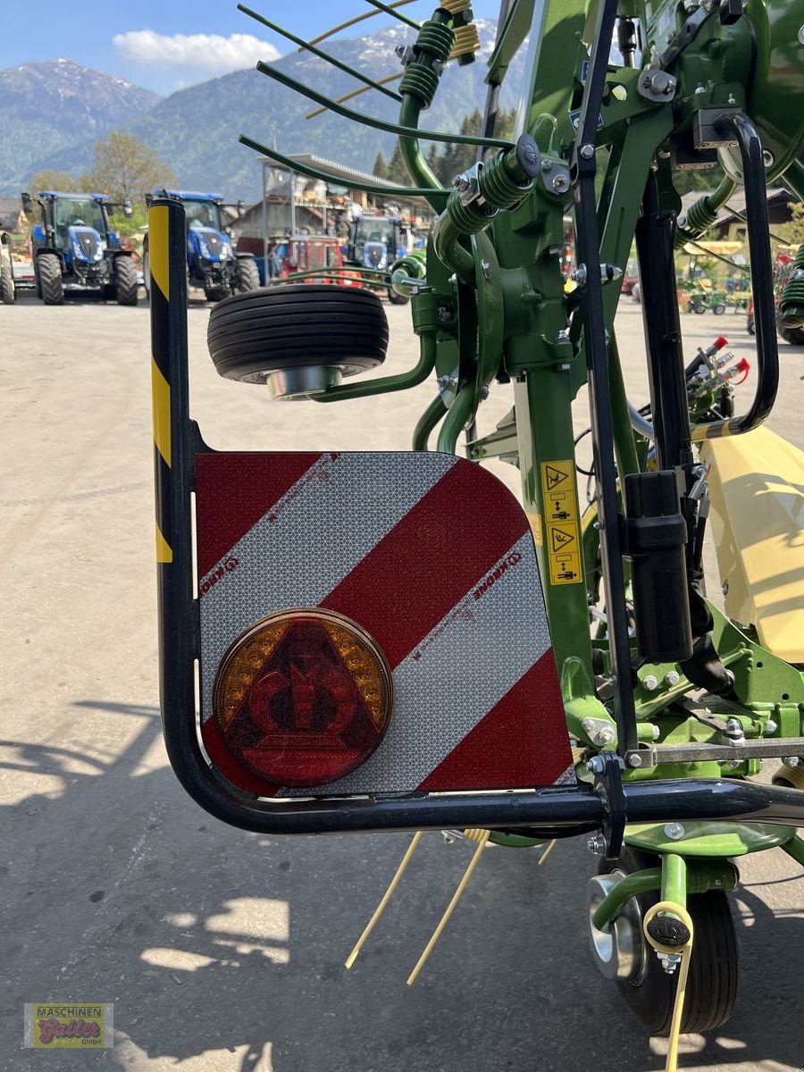 Kreiselheuer of the type Krone Vendro 820 Highland, Neumaschine in Kötschach (Picture 12)