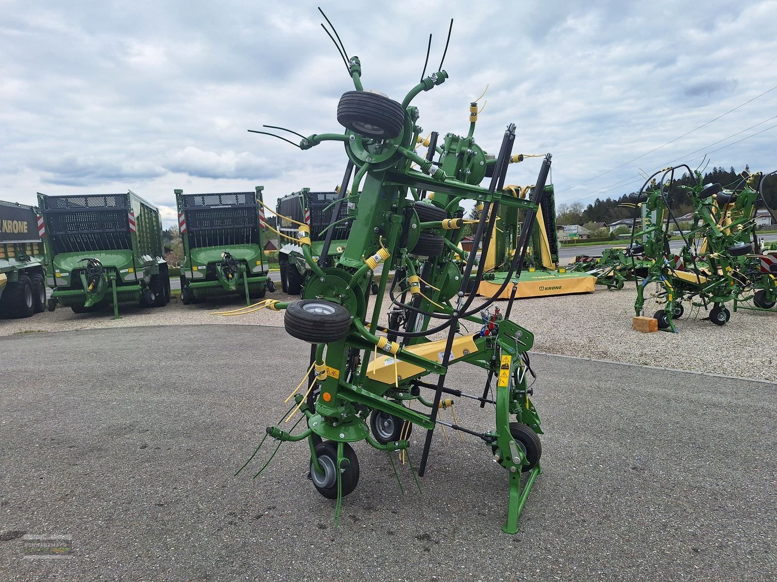 Kreiselheuer Türe ait Krone Vendro 820 Highland, Neumaschine içinde Gampern (resim 3)