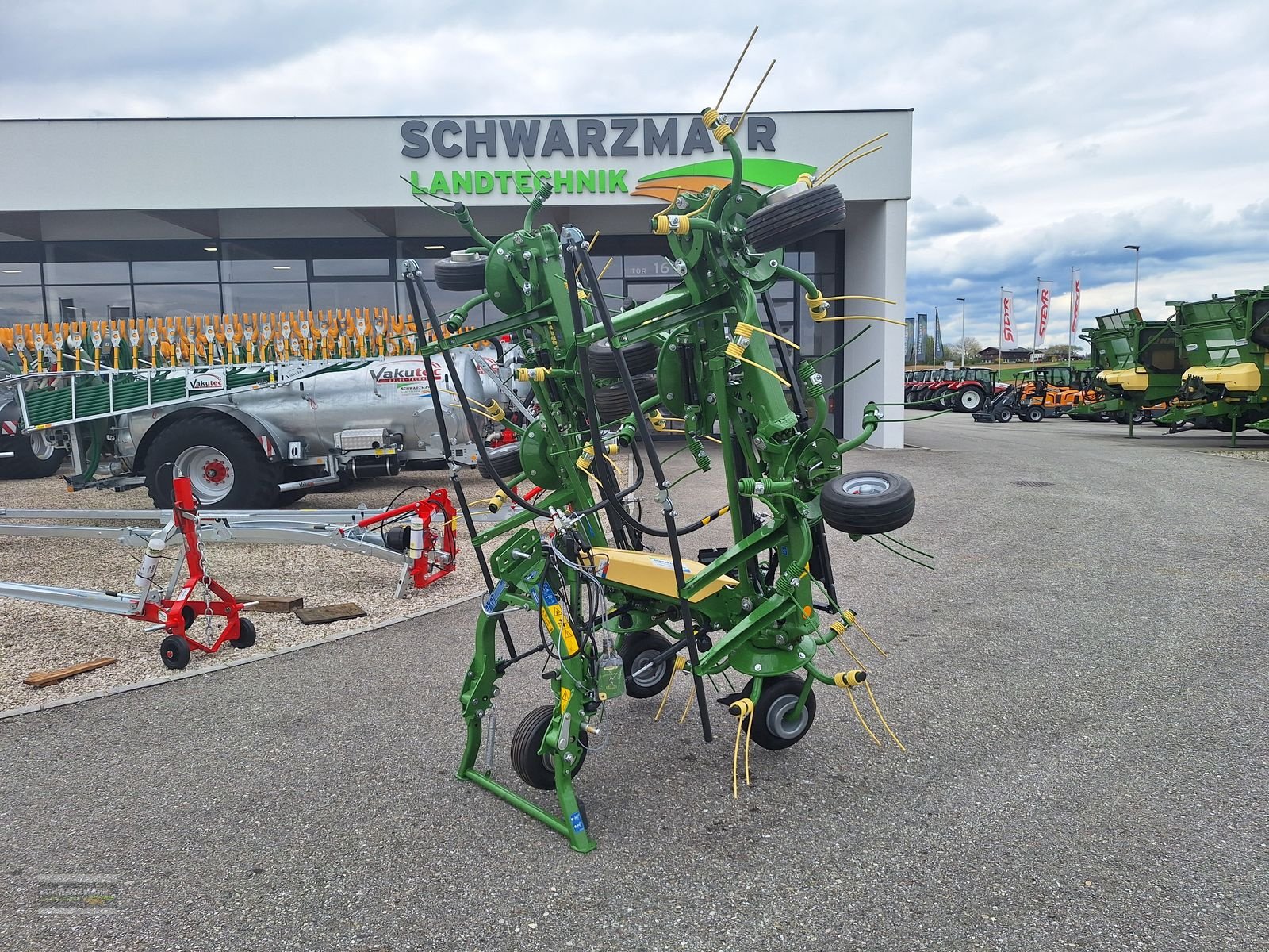 Kreiselheuer Türe ait Krone Vendro 820 Highland, Neumaschine içinde Gampern (resim 1)