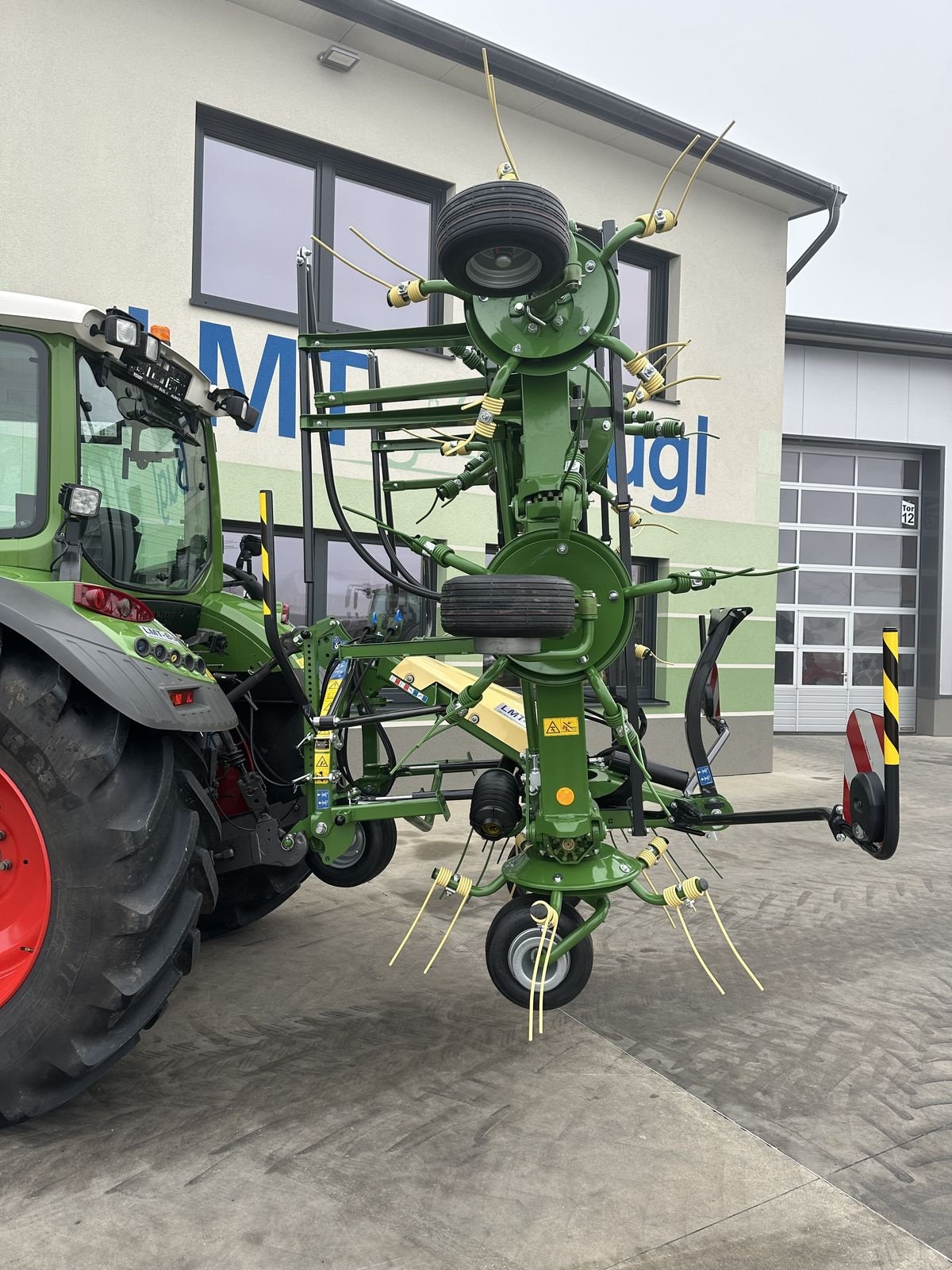 Kreiselheuer Türe ait Krone Vendro 820, Gebrauchtmaschine içinde Hürm (resim 4)