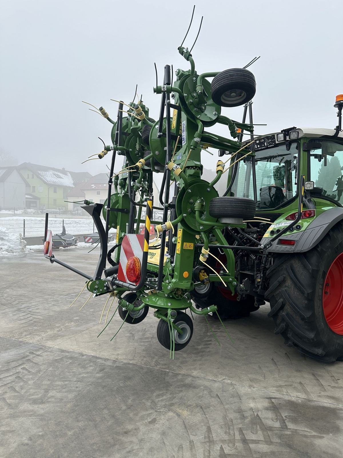 Kreiselheuer Türe ait Krone Vendro 820, Gebrauchtmaschine içinde Hürm (resim 3)