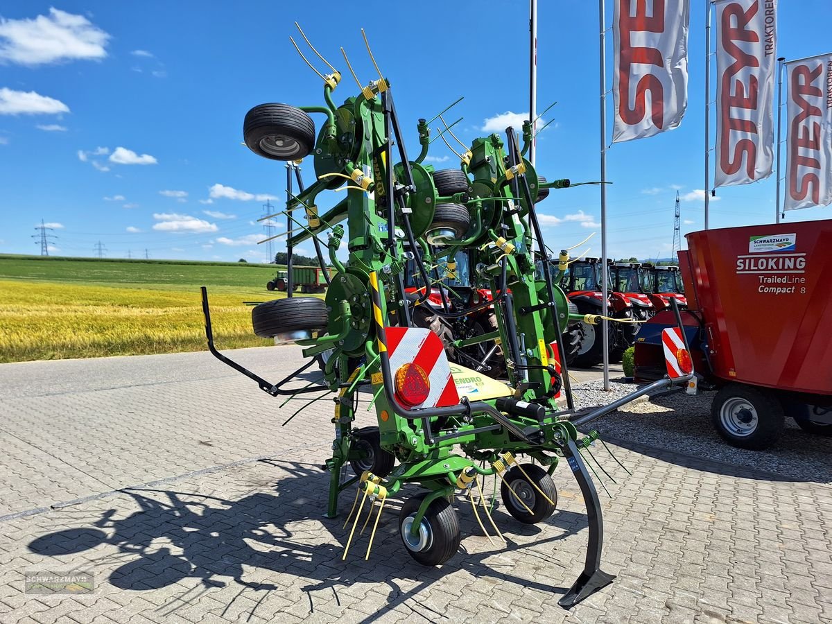 Kreiselheuer des Typs Krone Vendro 820, Neumaschine in Aurolzmünster (Bild 4)