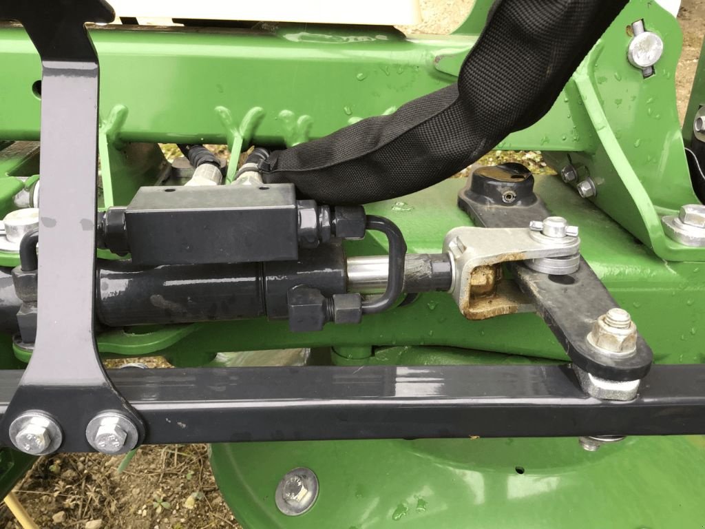 Kreiselheuer Türe ait Krone Vendro 820, Gebrauchtmaschine içinde azerailles (resim 8)