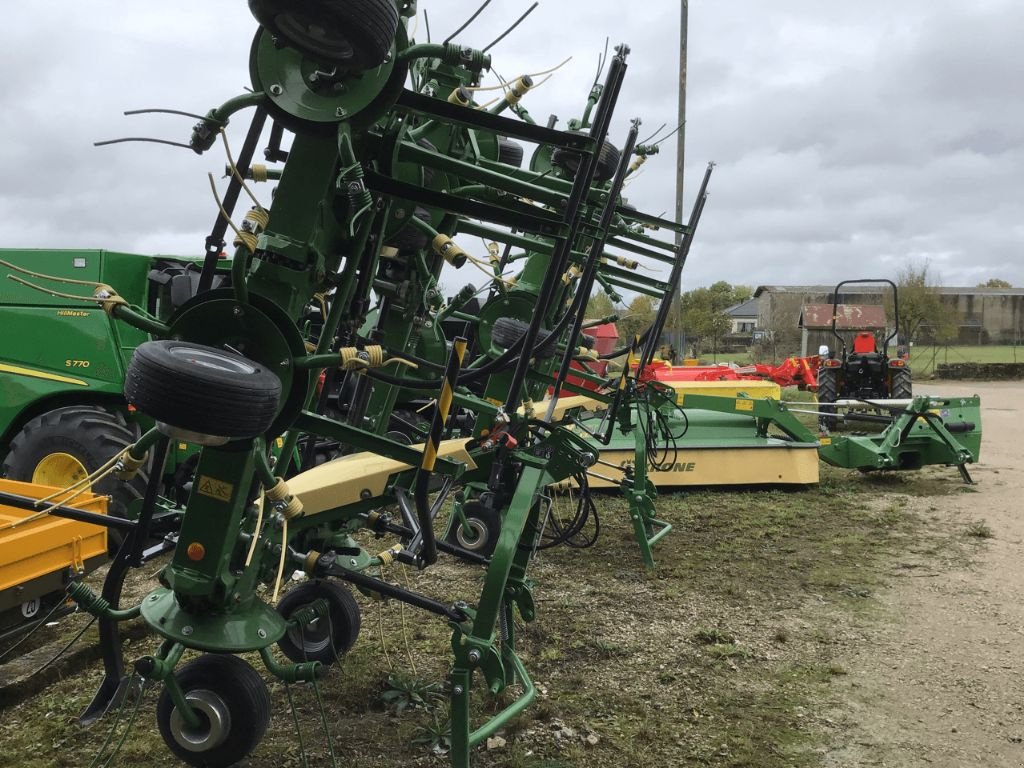 Kreiselheuer Türe ait Krone Vendro 820, Gebrauchtmaschine içinde azerailles (resim 2)