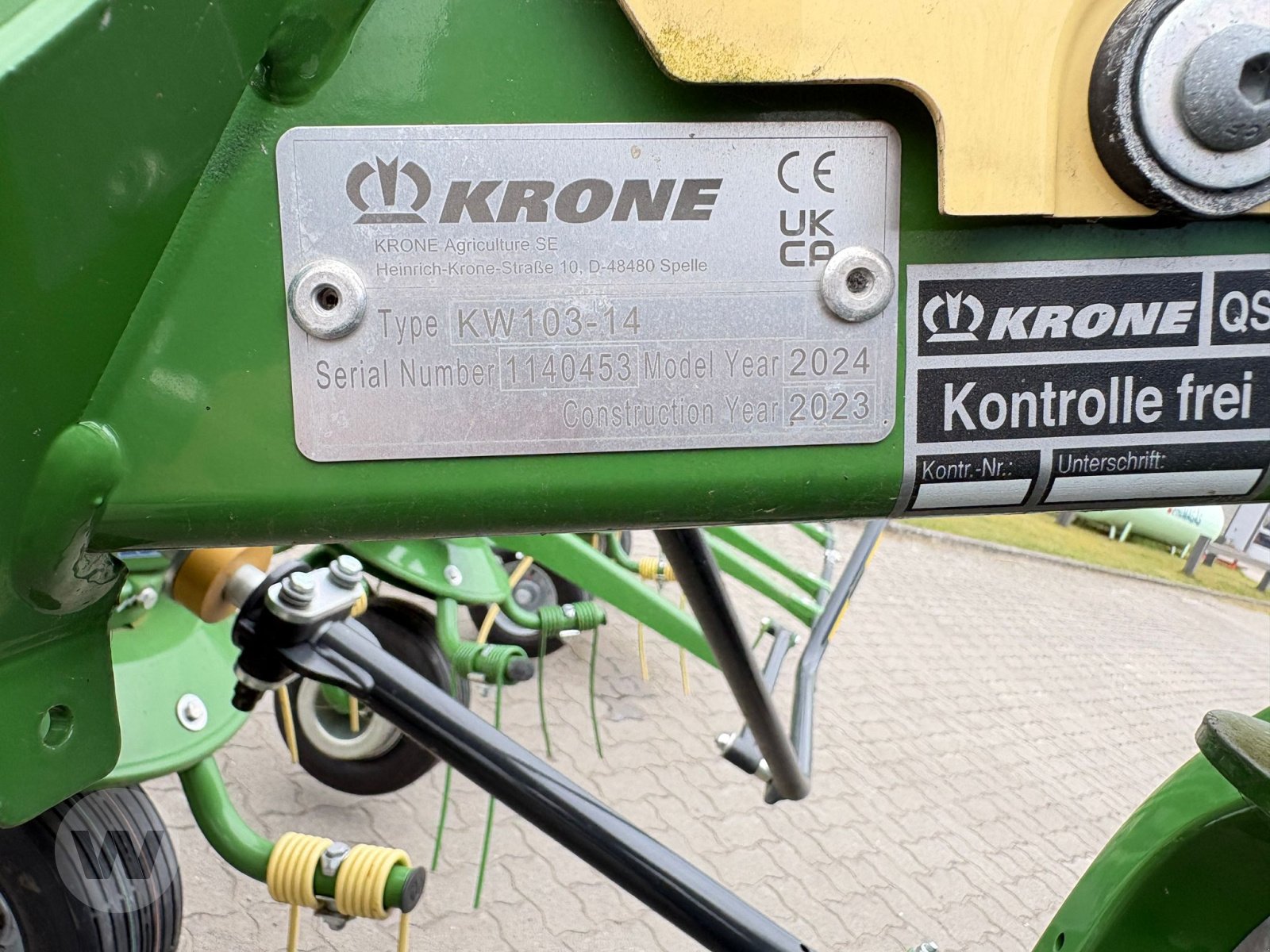 Kreiselheuer des Typs Krone Vendro 820, Neumaschine in Klein Bünzow (Bild 2)