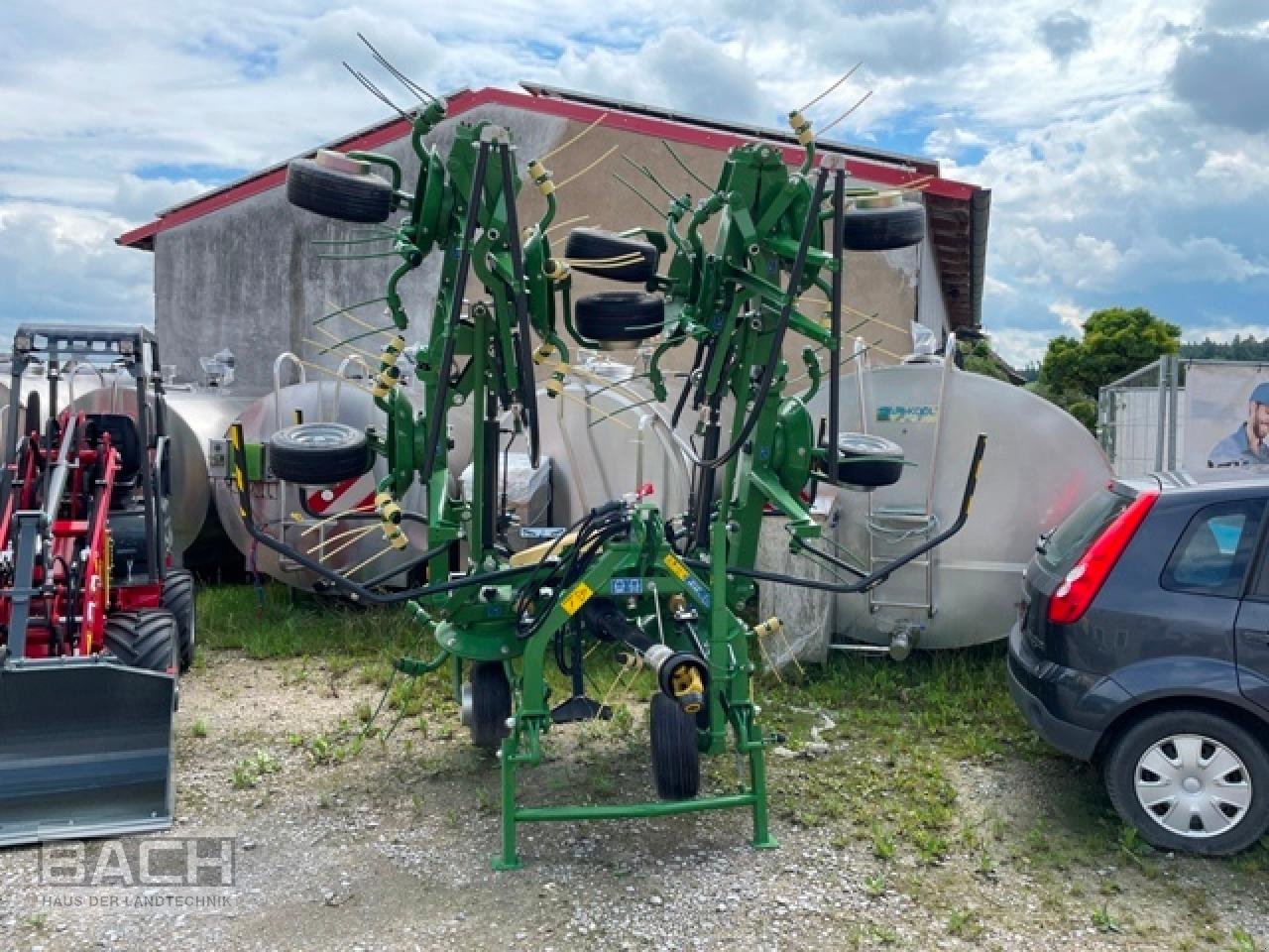 Kreiselheuer Türe ait Krone VENDRO 820, Neumaschine içinde Boxberg-Seehof (resim 1)