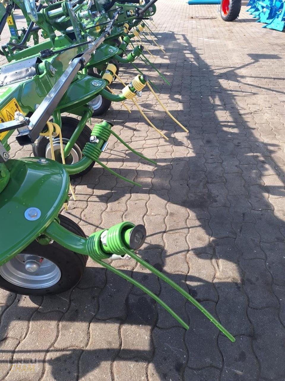 Kreiselheuer Türe ait Krone Vendro 820, Neumaschine içinde Cham (resim 8)