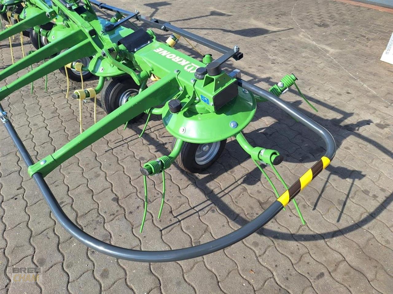 Kreiselheuer Türe ait Krone Vendro 820, Neumaschine içinde Cham (resim 10)