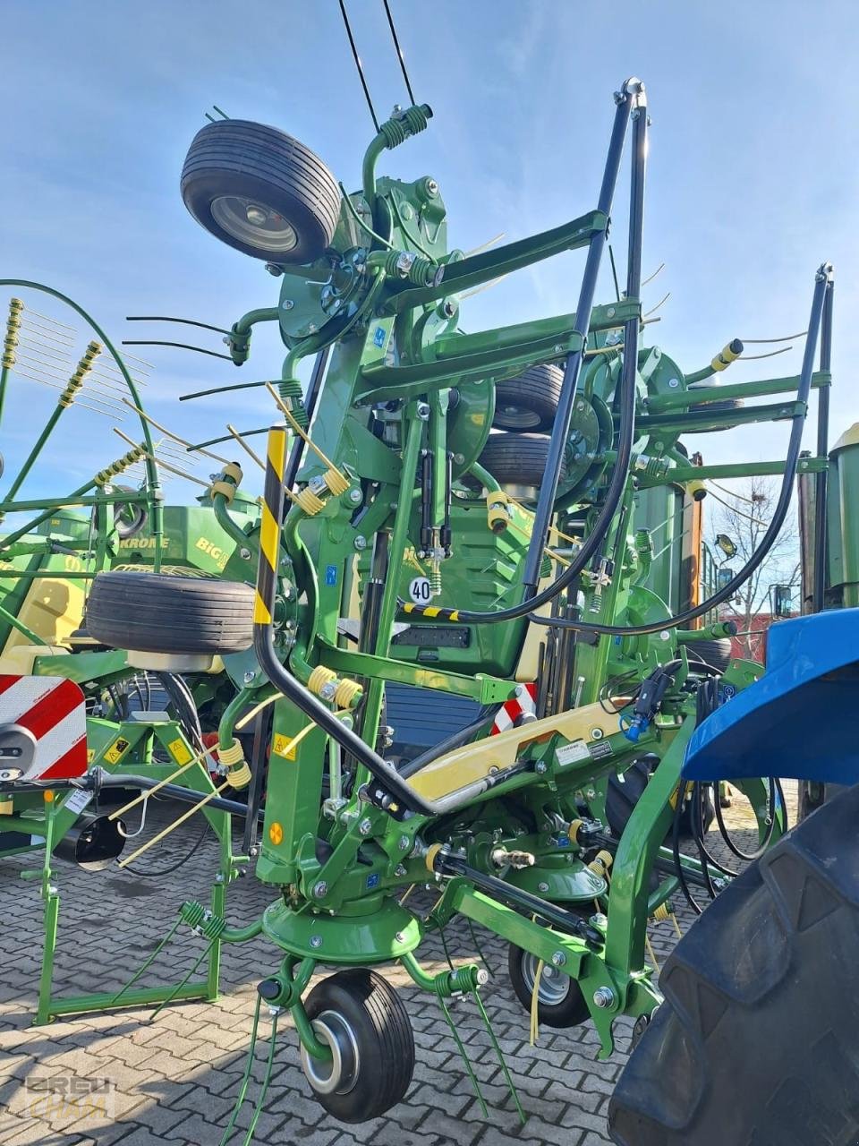 Kreiselheuer Türe ait Krone Vendro 820, Neumaschine içinde Cham (resim 11)