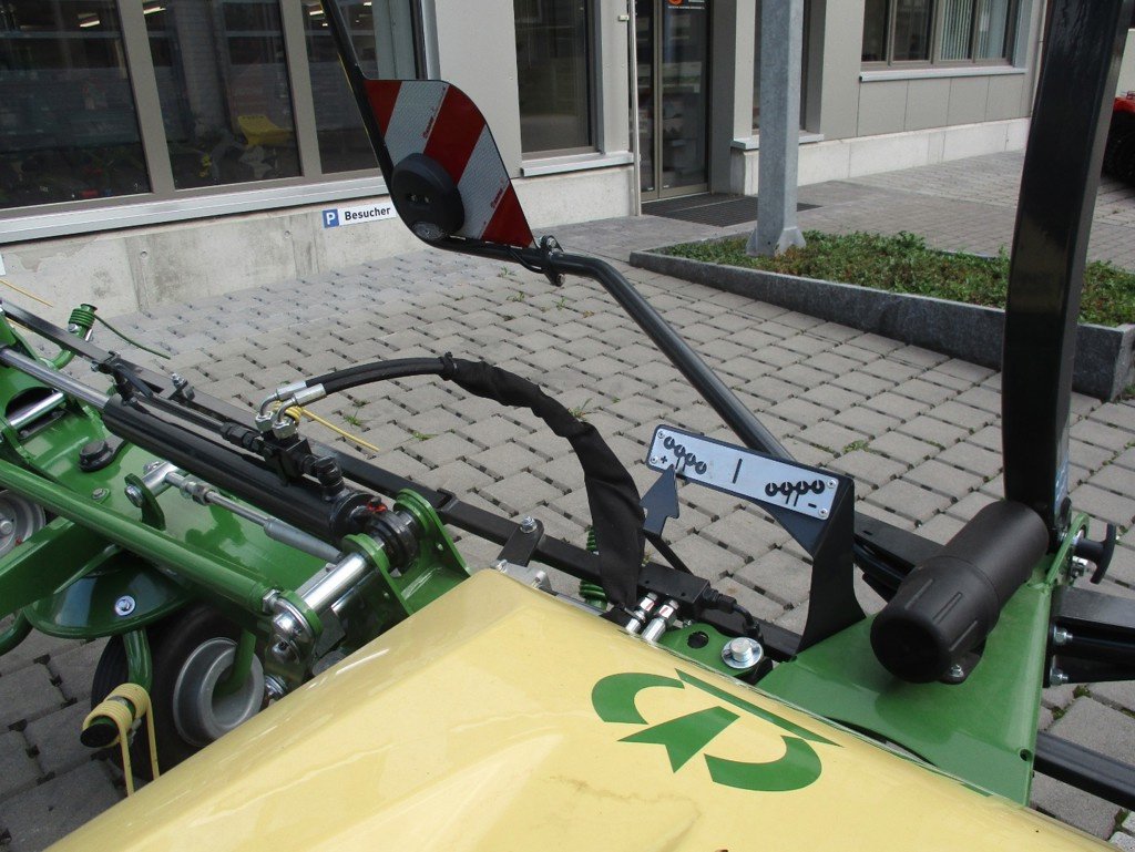 Kreiselheuer типа Krone Vendro 820, Neumaschine в Grosswangen (Фотография 9)