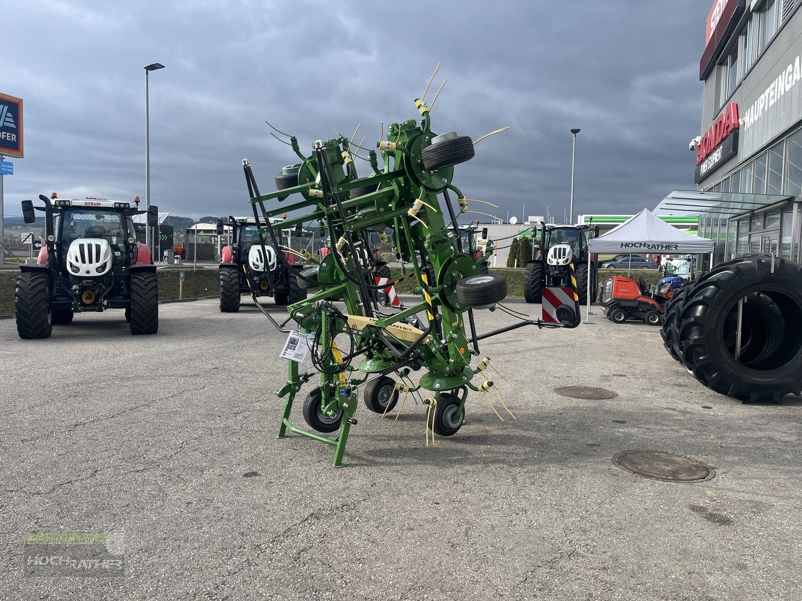 Kreiselheuer типа Krone Vendro  820, Neumaschine в Kronstorf (Фотография 3)