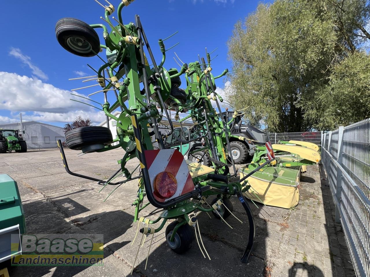 Kreiselheuer des Typs Krone Vendro 900 KW 103-24, Neumaschine in Holthof (Bild 3)