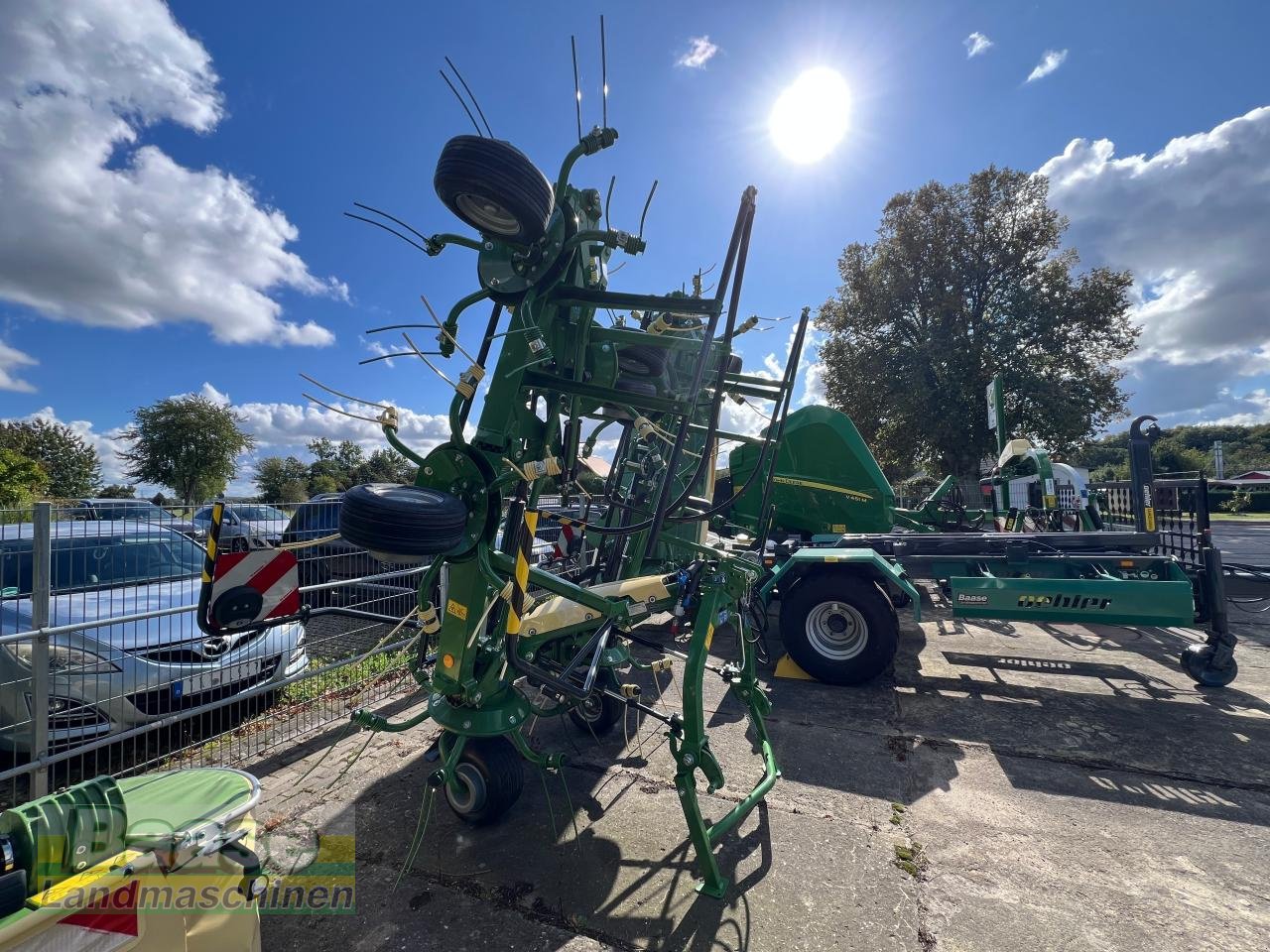 Kreiselheuer des Typs Krone Vendro 900 KW 103-24, Neumaschine in Holthof (Bild 5)
