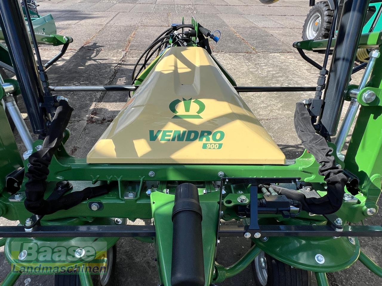 Kreiselheuer des Typs Krone Vendro 900 KW 103-24, Neumaschine in Holthof (Bild 6)