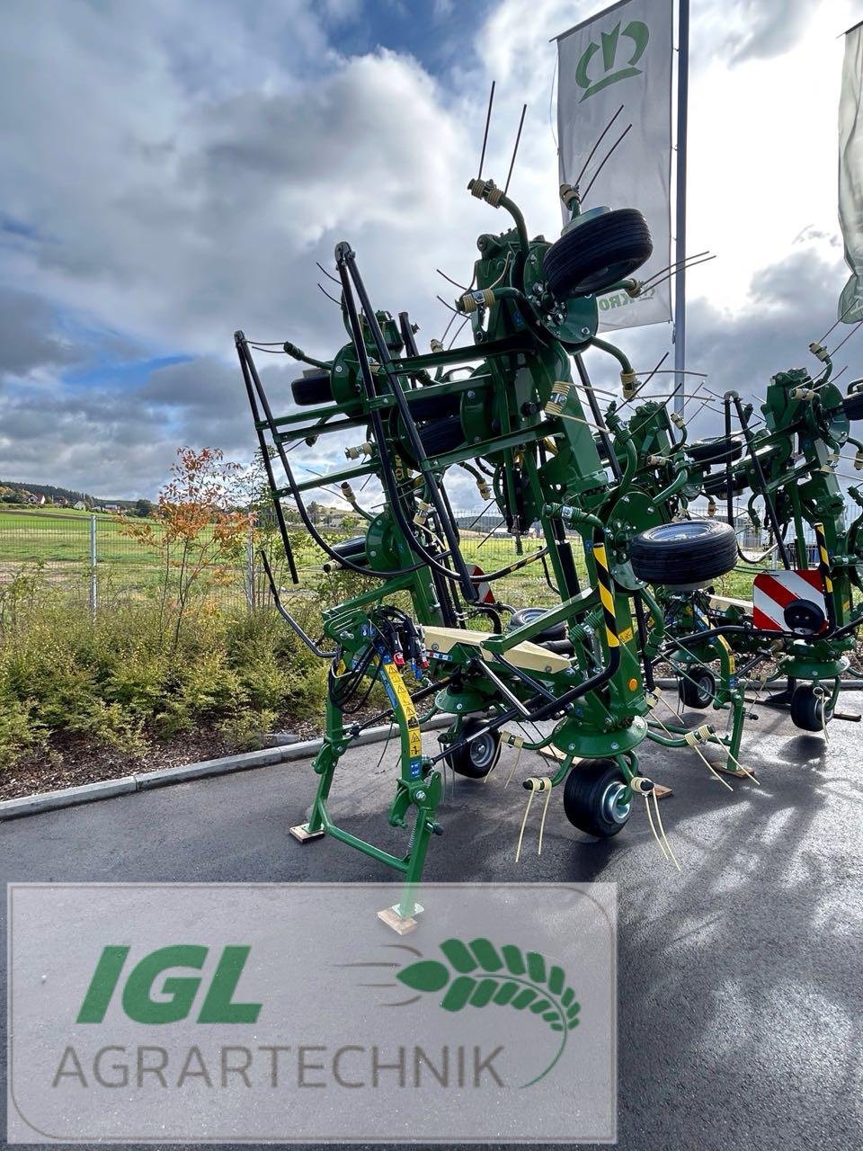 Kreiselheuer des Typs Krone VENDRO 900 (KW103-24), Neumaschine in Nabburg (Bild 1)