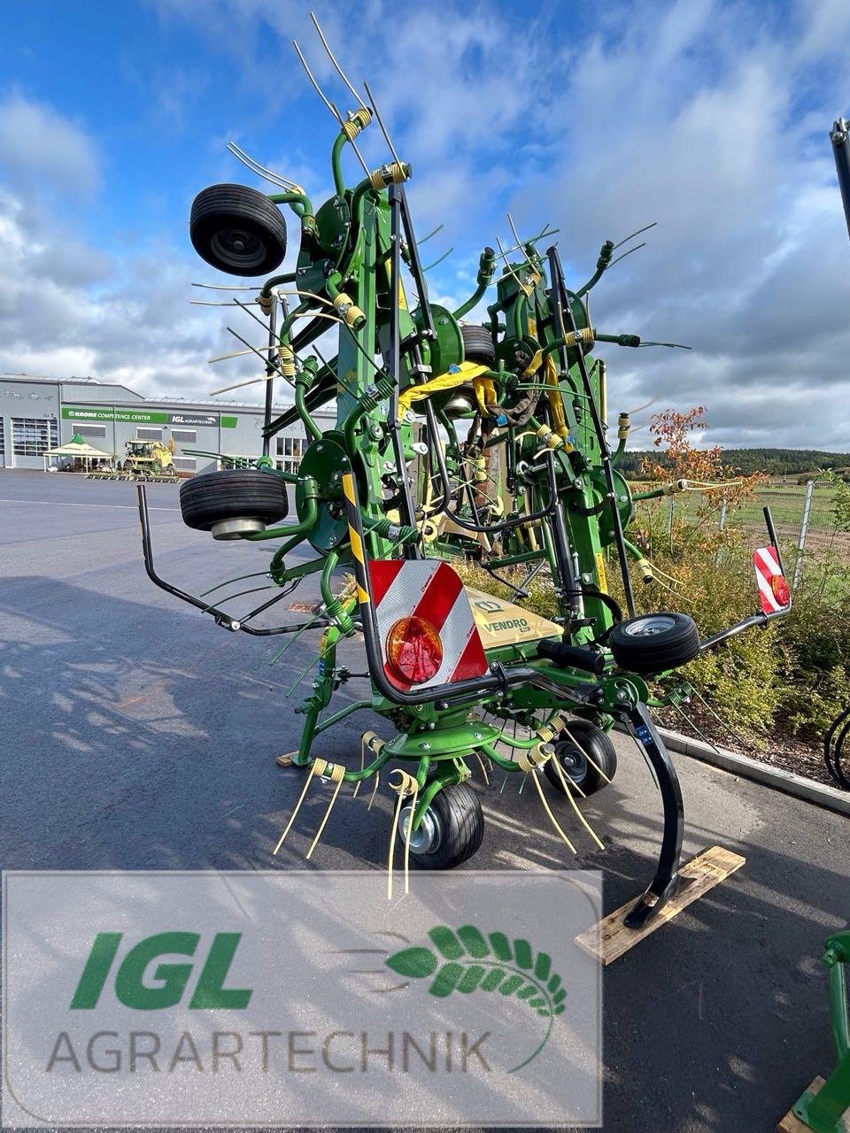 Kreiselheuer des Typs Krone VENDRO 900 (KW103-24), Neumaschine in Nabburg (Bild 2)