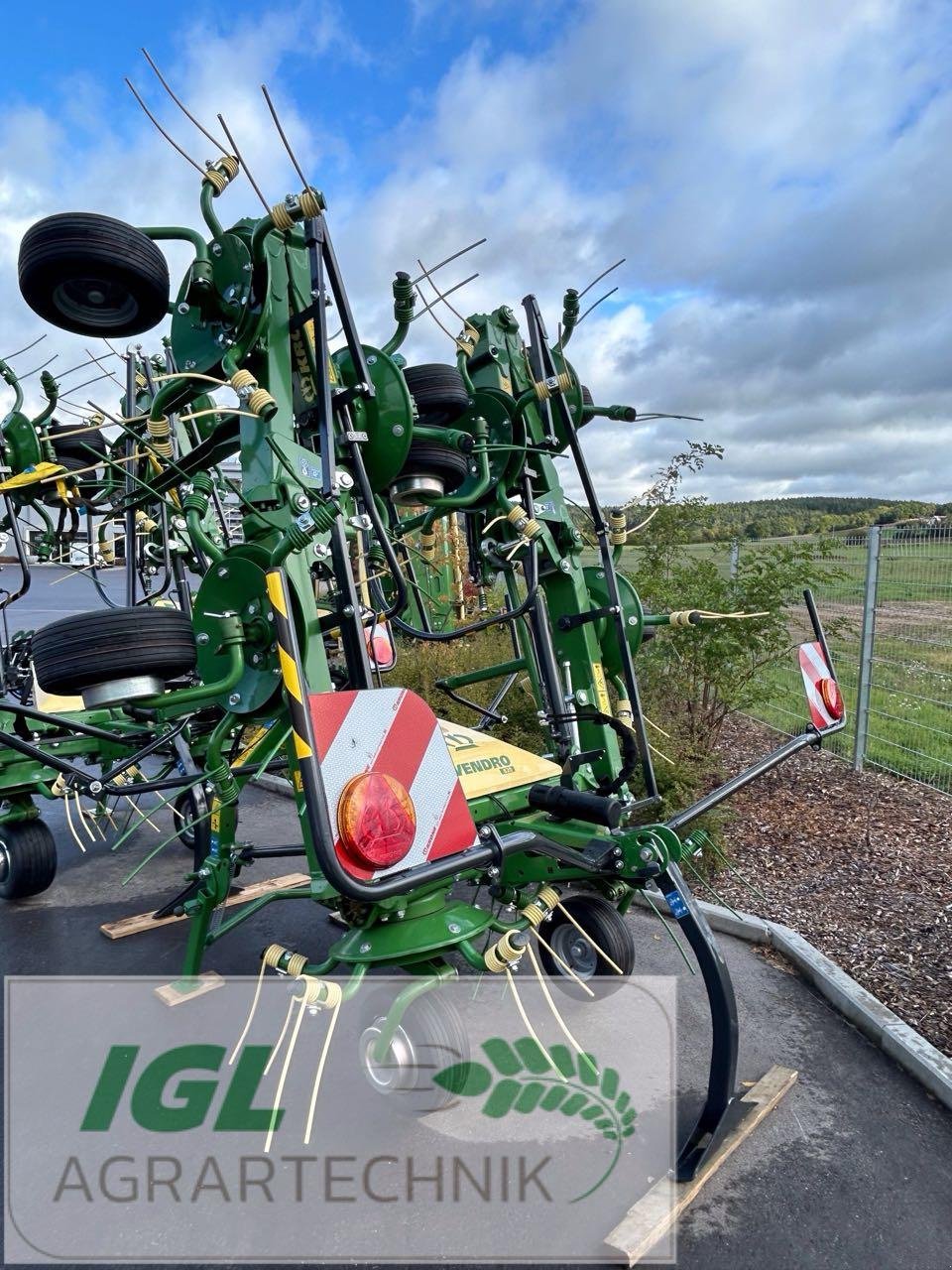 Kreiselheuer des Typs Krone VENDRO 900 (KW103-24), Neumaschine in Nabburg (Bild 3)
