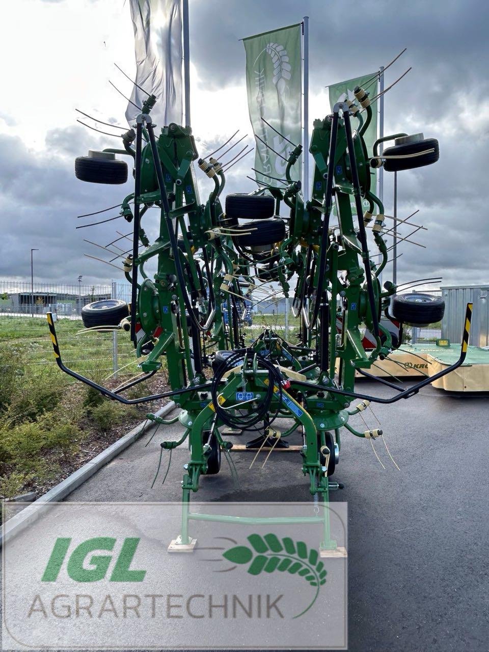 Kreiselheuer des Typs Krone VENDRO 900 (KW103-24), Neumaschine in Nabburg (Bild 4)