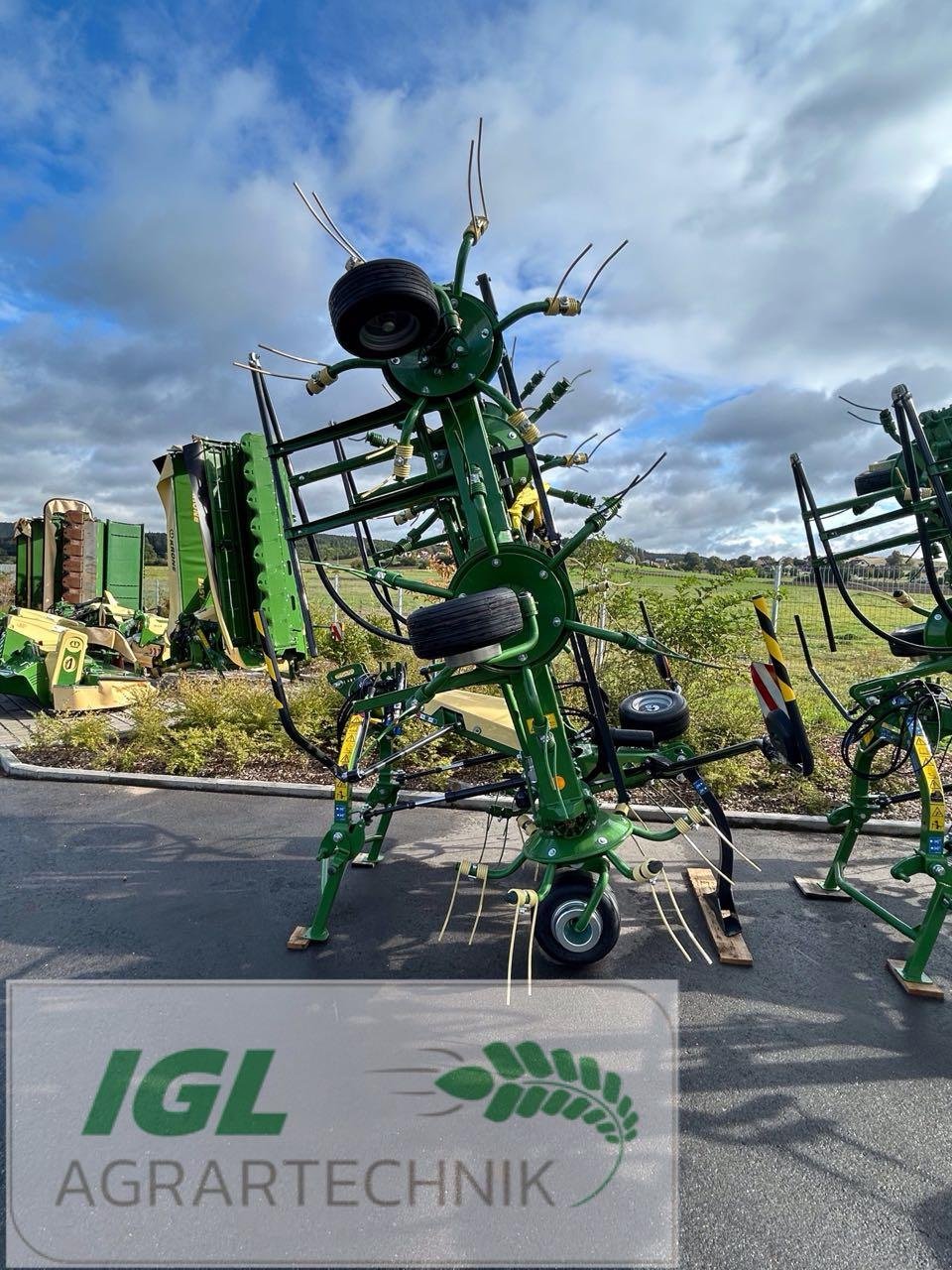 Kreiselheuer des Typs Krone VENDRO 900 (KW103-24), Neumaschine in Nabburg (Bild 5)