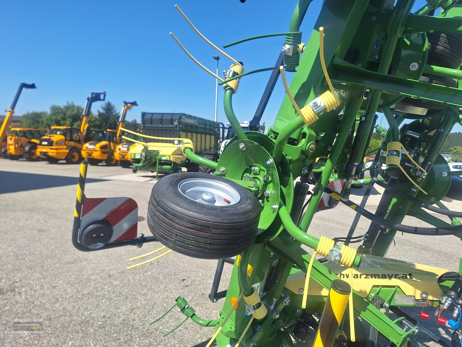 Kreiselheuer des Typs Krone Vendro 900, Neumaschine in Aurolzmünster (Bild 17)