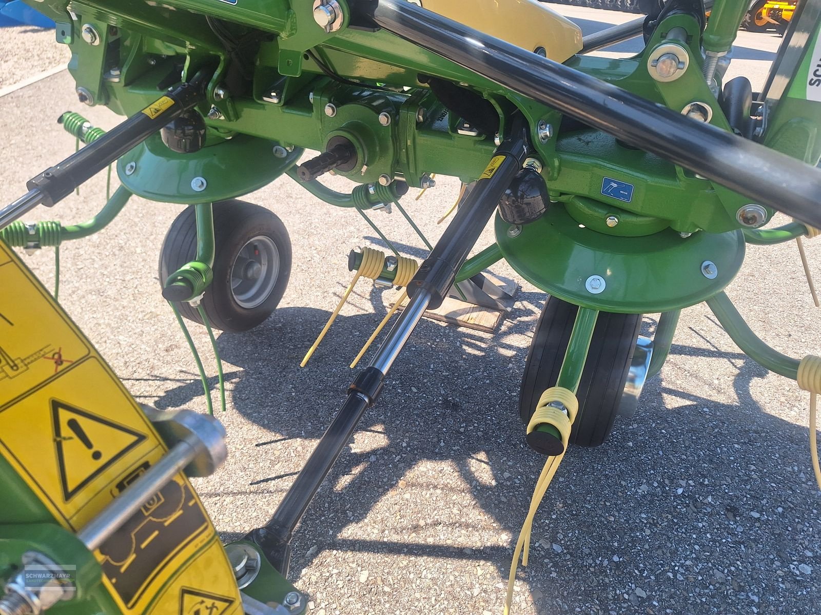 Kreiselheuer des Typs Krone Vendro 900, Neumaschine in Aurolzmünster (Bild 11)