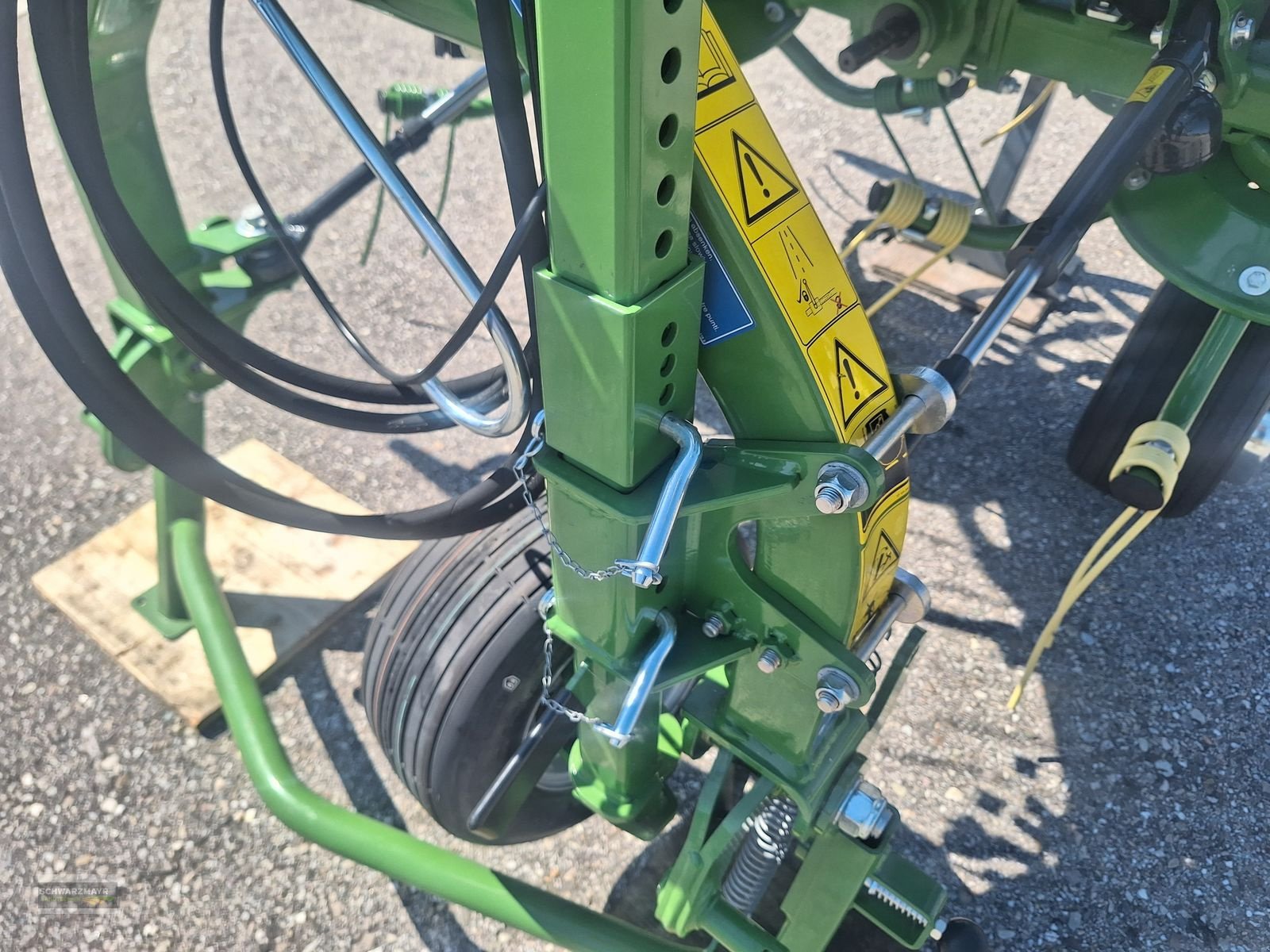 Kreiselheuer des Typs Krone Vendro 900, Neumaschine in Aurolzmünster (Bild 15)