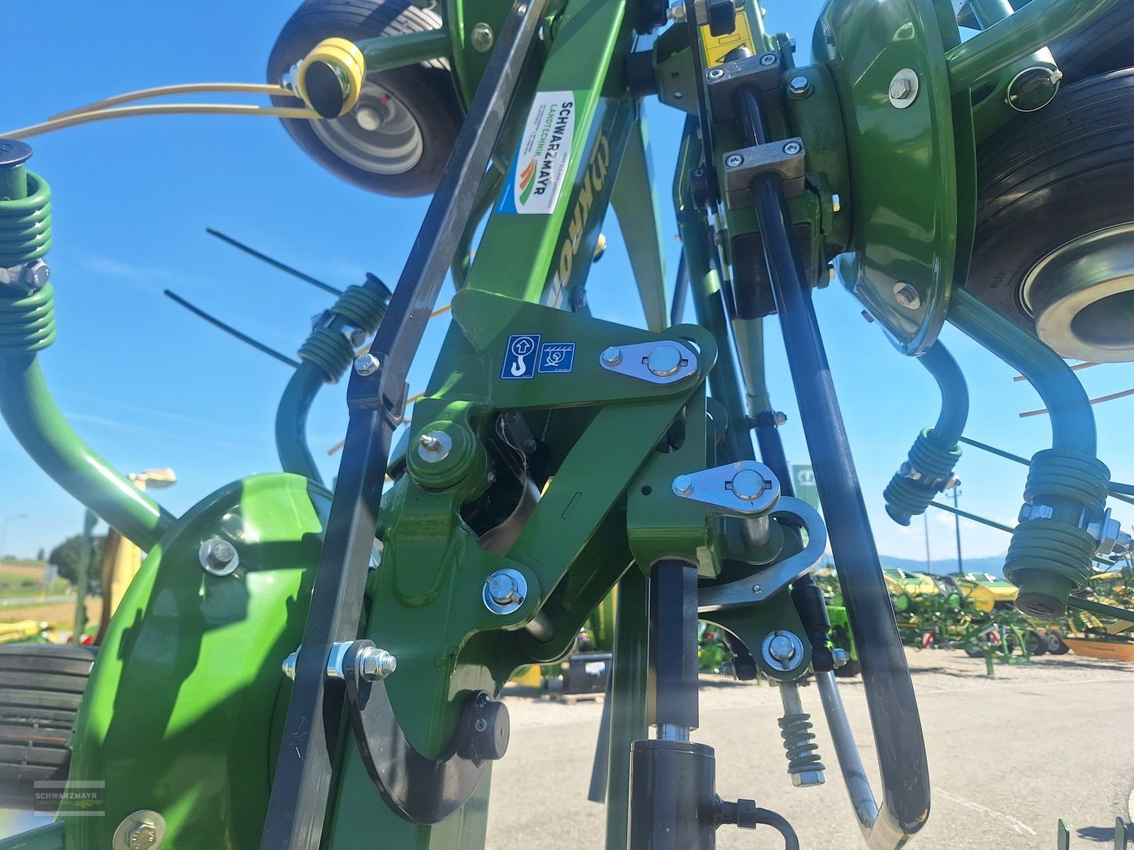 Kreiselheuer des Typs Krone Vendro 900, Neumaschine in Aurolzmünster (Bild 9)