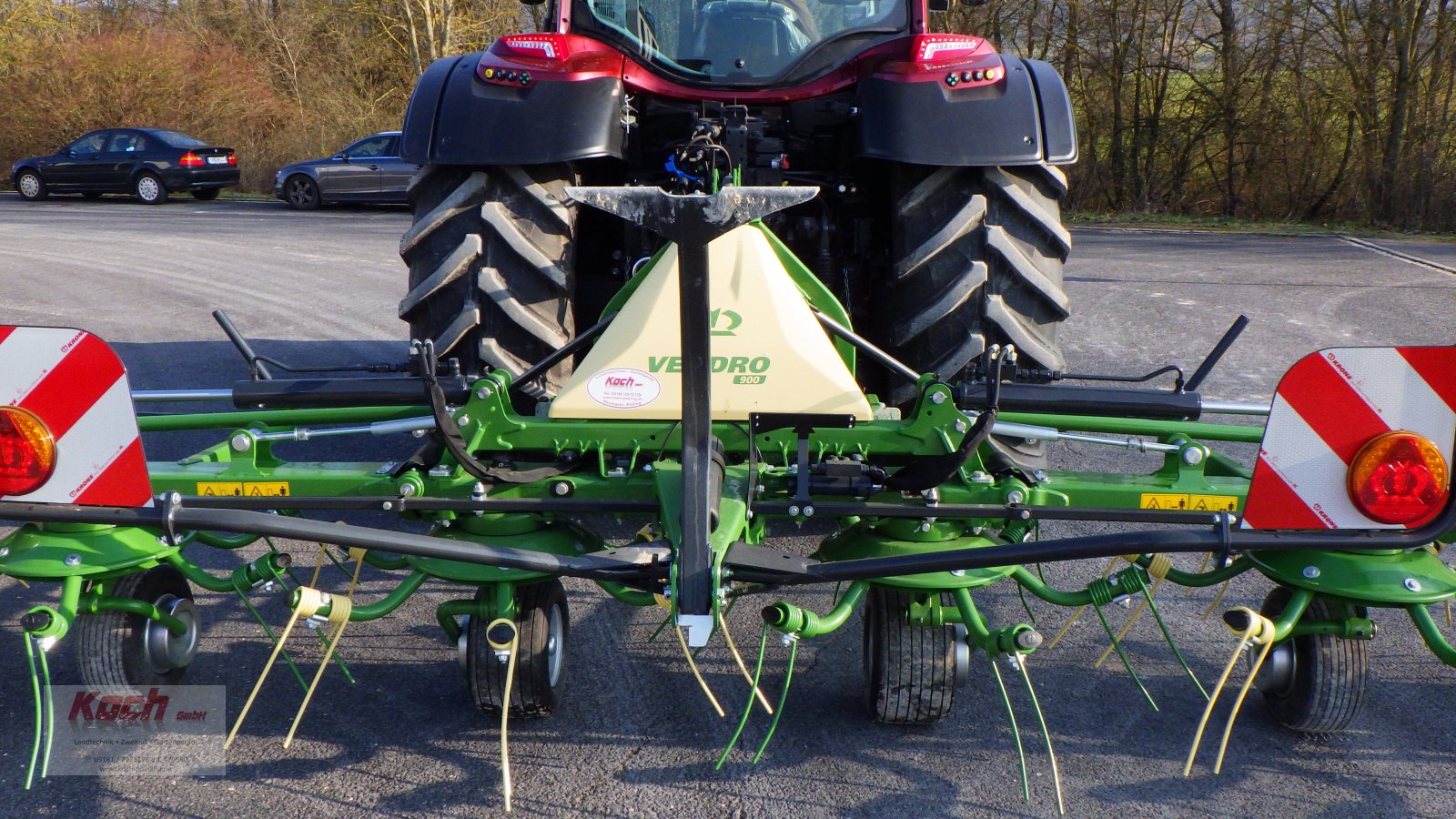 Kreiselheuer des Typs Krone Vendro 900, Neumaschine in Neumarkt / Pölling (Bild 1)