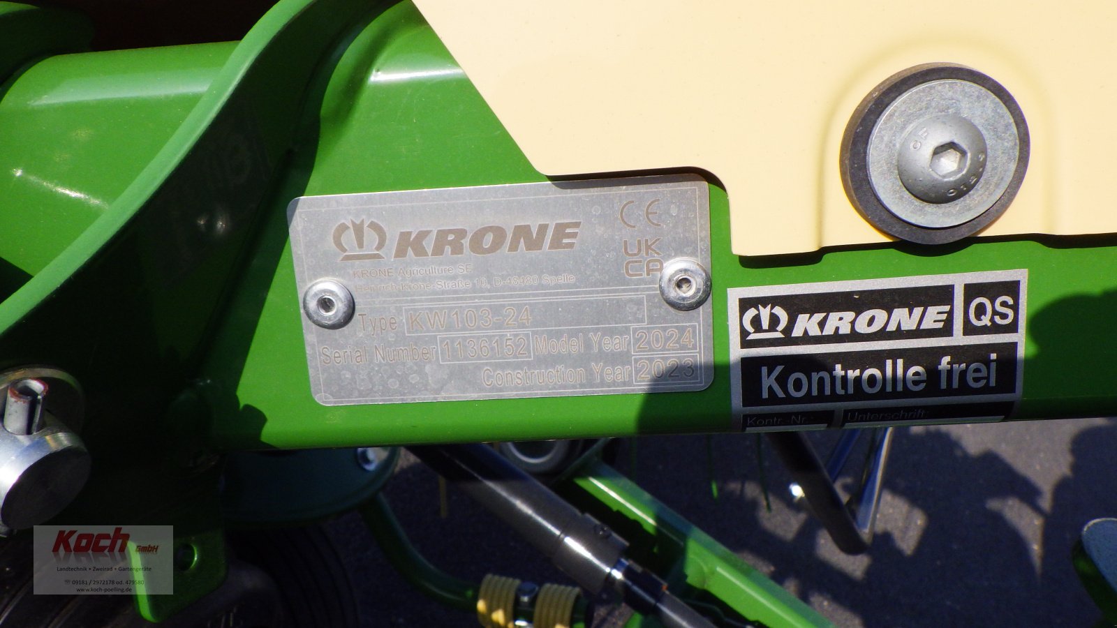 Kreiselheuer des Typs Krone Vendro 900, Neumaschine in Neumarkt / Pölling (Bild 8)