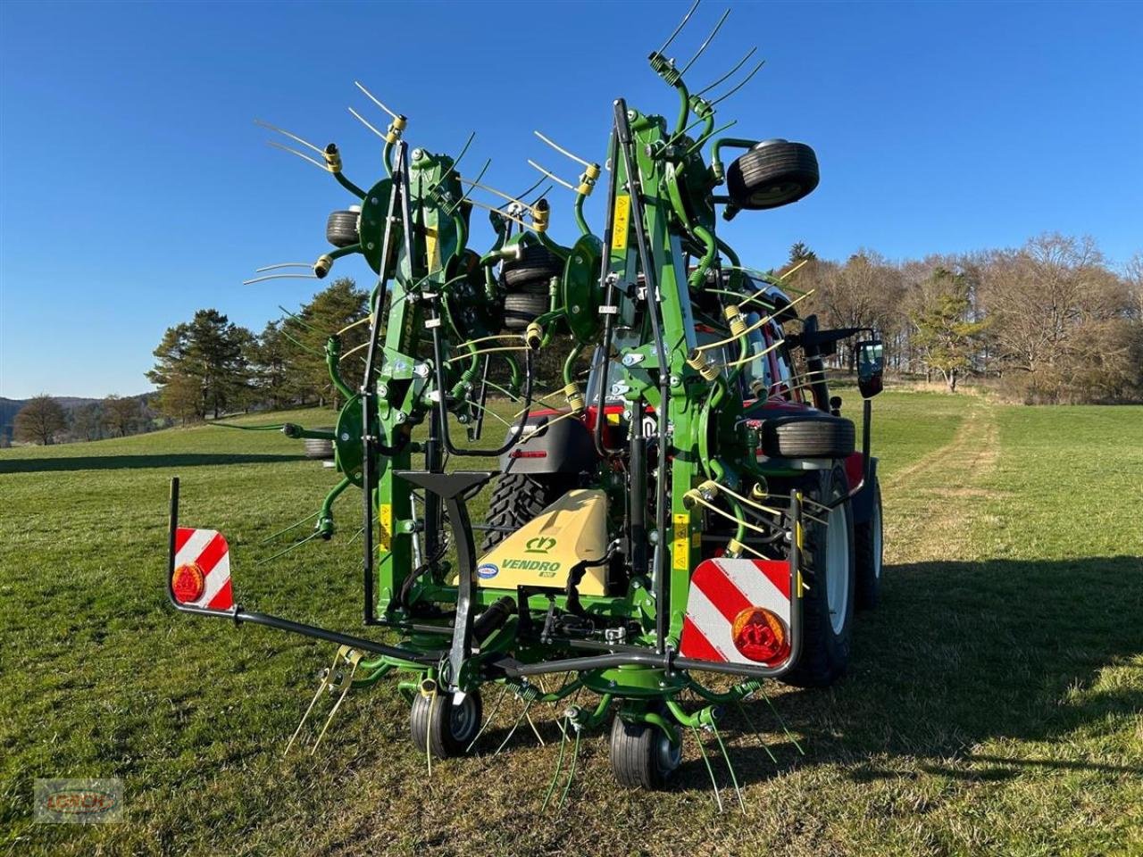 Kreiselheuer des Typs Krone Vendro 900, Neumaschine in Trochtelfingen (Bild 2)