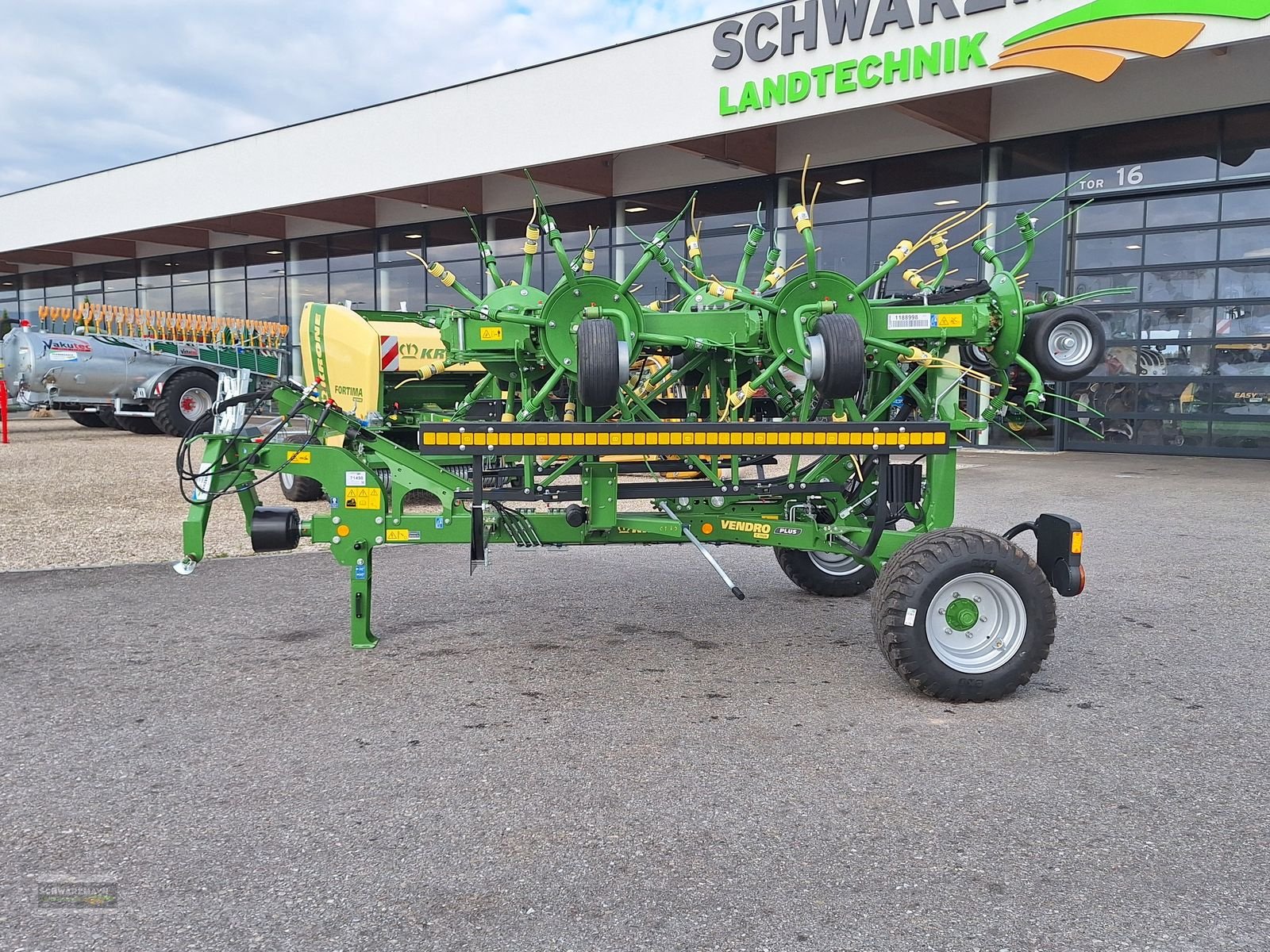 Kreiselheuer a típus Krone Vendro C 1120 PLUS, Neumaschine ekkor: Gampern (Kép 24)