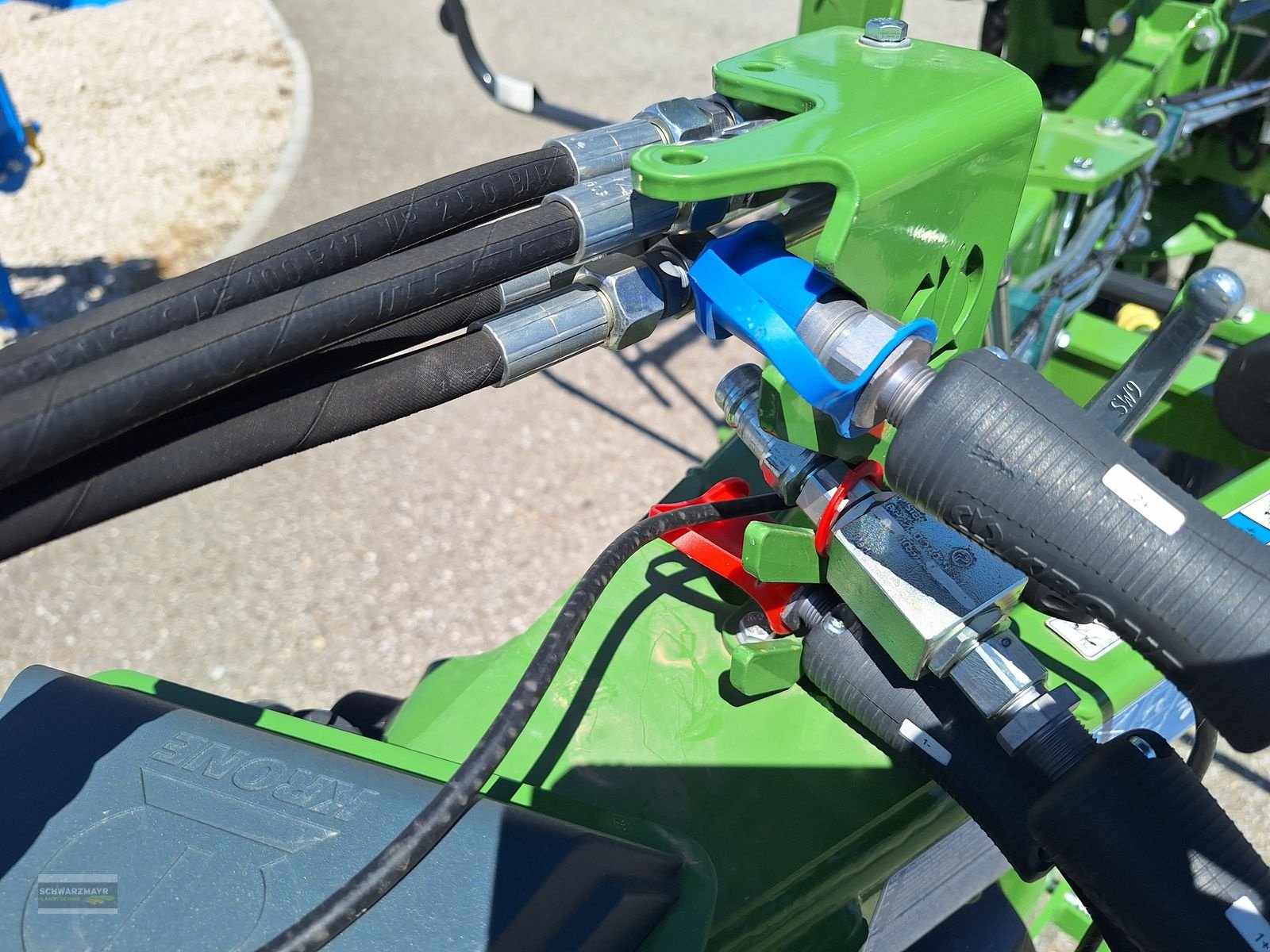 Kreiselheuer of the type Krone Vendro T 1020, Neumaschine in Aurolzmünster (Picture 8)