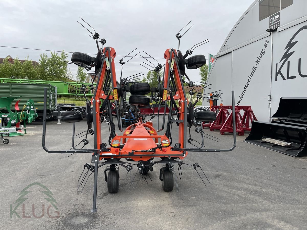 Kreiselheuer des Typs Kubota TE8080 8-Kreisler, Neumaschine in Pirching am Traubenberg (Bild 14)