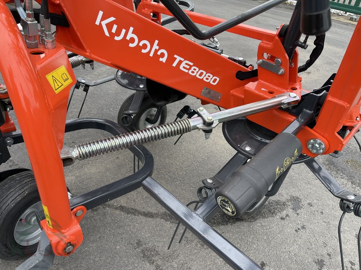 Kreiselheuer des Typs Kubota TE8080 8-Kreisler, Neumaschine in Pirching am Traubenberg (Bild 30)