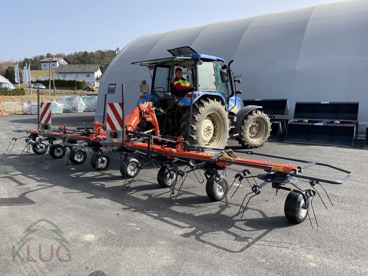 Kreiselheuer des Typs Kubota TE8080 8-Kreisler, Neumaschine in Pirching am Traubenberg (Bild 4)