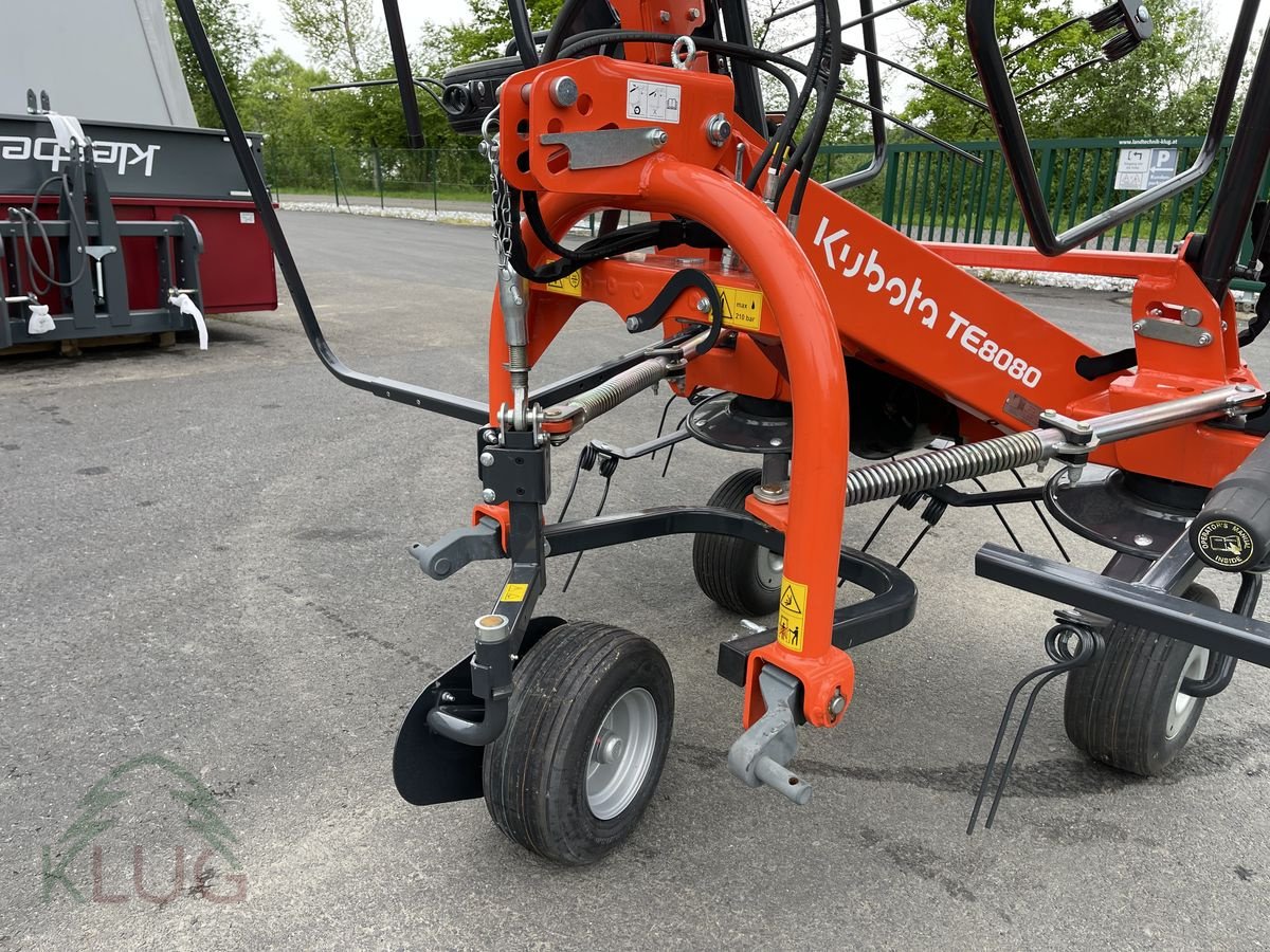 Kreiselheuer des Typs Kubota TE8080 8-Kreisler, Neumaschine in Pirching am Traubenberg (Bild 23)