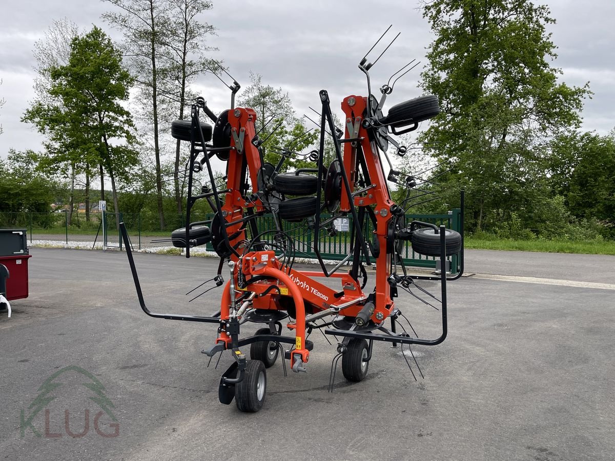 Kreiselheuer des Typs Kubota TE8080 8-Kreisler, Neumaschine in Pirching am Traubenberg (Bild 7)