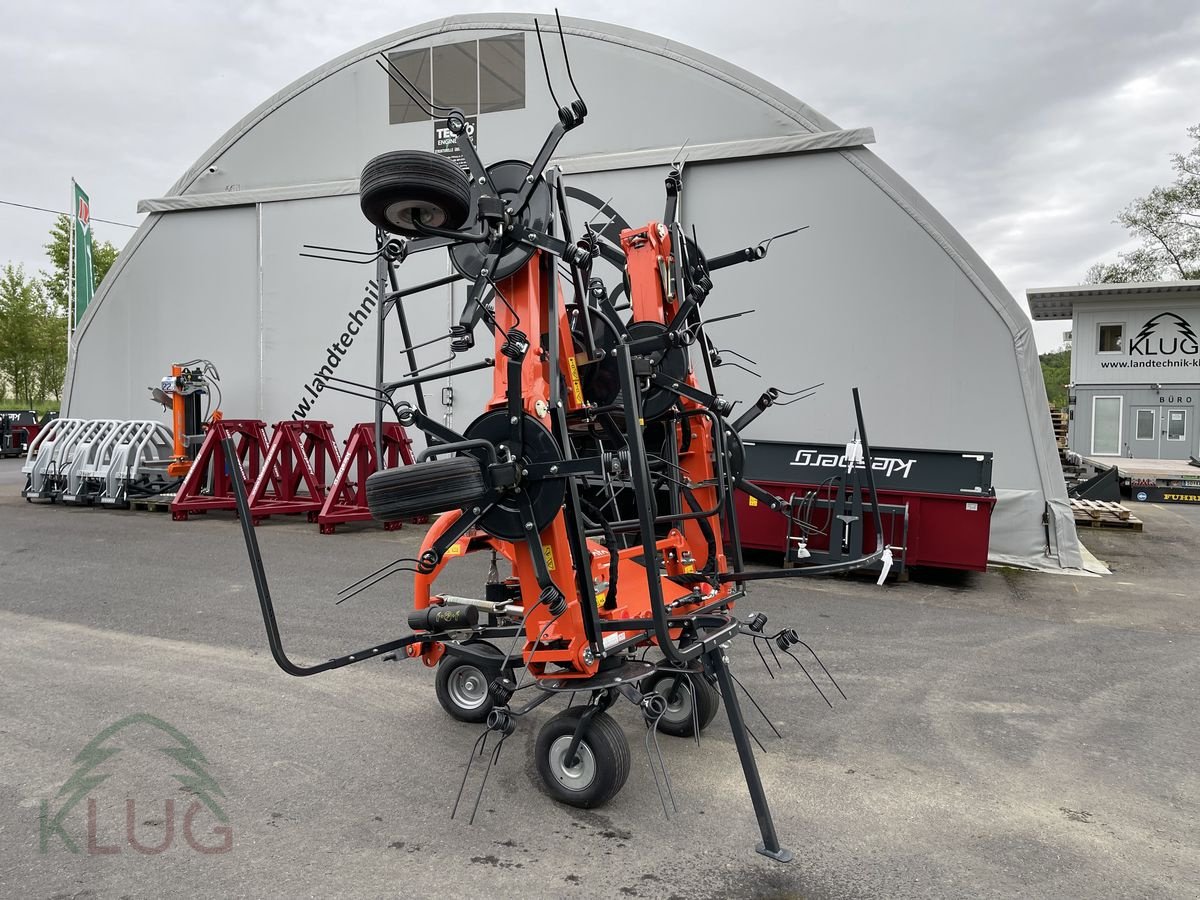Kreiselheuer des Typs Kubota TE8080 8-Kreisler, Neumaschine in Pirching am Traubenberg (Bild 11)