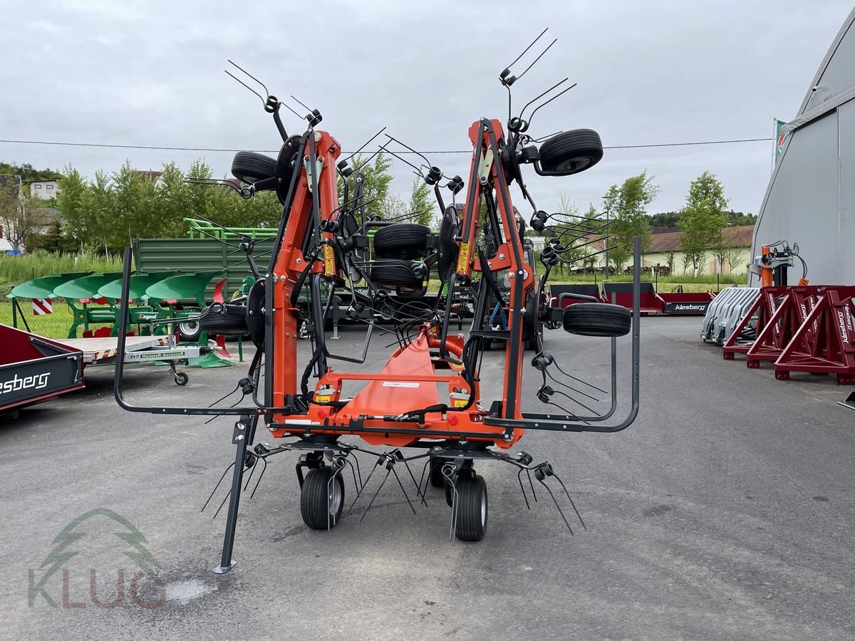 Kreiselheuer des Typs Kubota TE8080 8-Kreisler, Neumaschine in Pirching am Traubenberg (Bild 15)