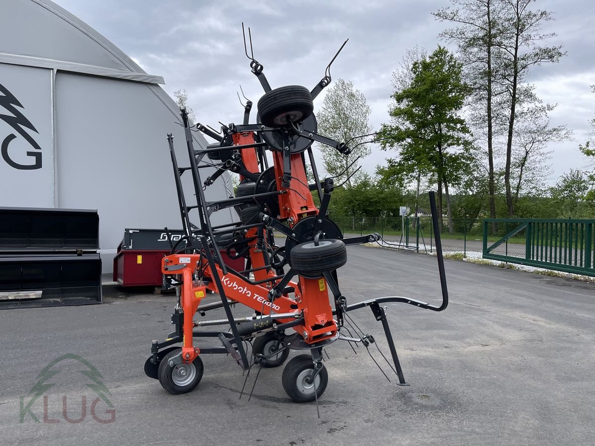 Kreiselheuer des Typs Kubota TE8080 8-Kreisler, Neumaschine in Pirching am Traubenberg (Bild 9)