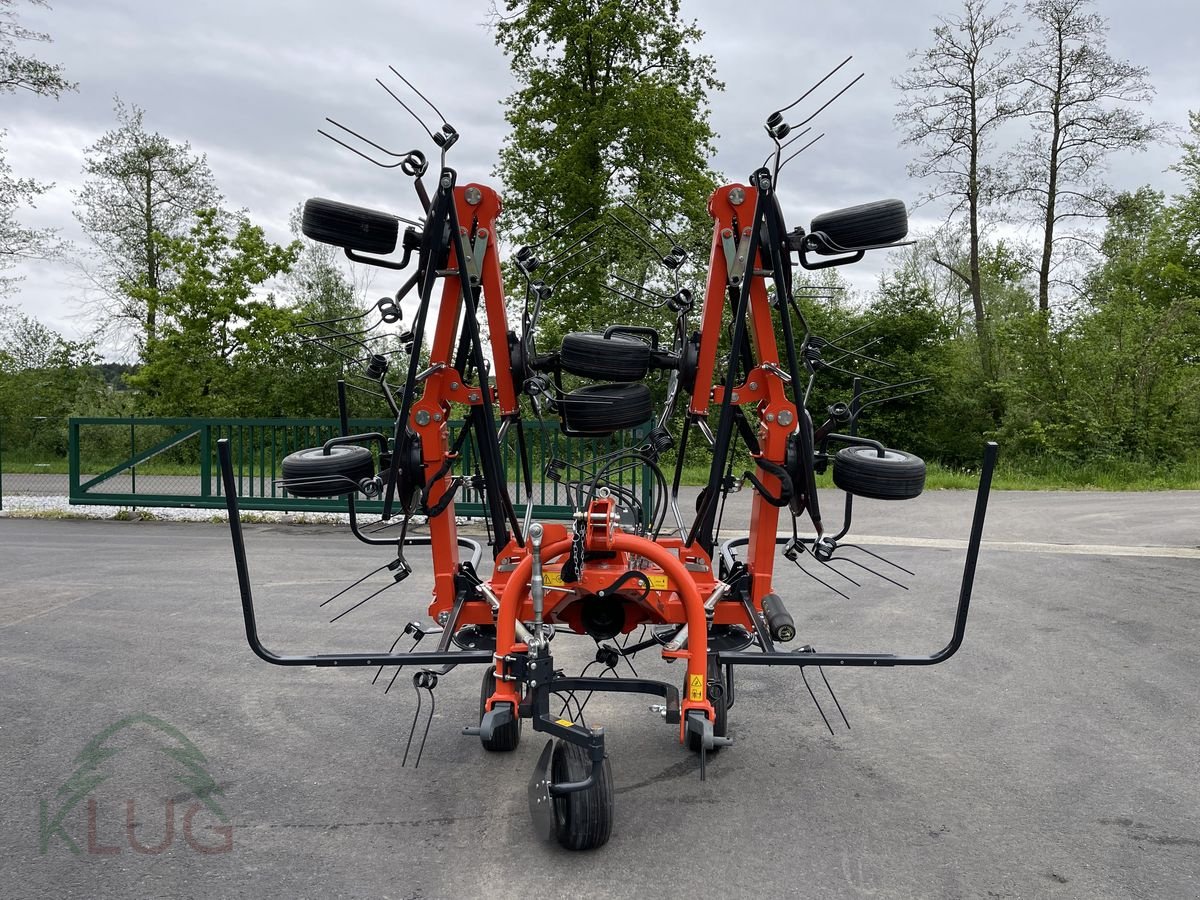 Kreiselheuer des Typs Kubota TE8080 8-Kreisler, Neumaschine in Pirching am Traubenberg (Bild 5)