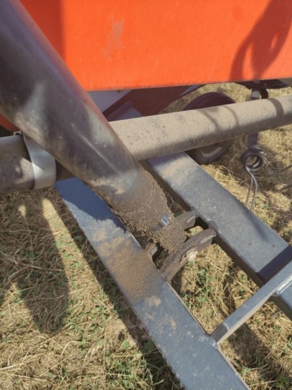 Kreiselheuer des Typs Kubota TE8511C, Gebrauchtmaschine in COGNAC LA FORET (Bild 6)