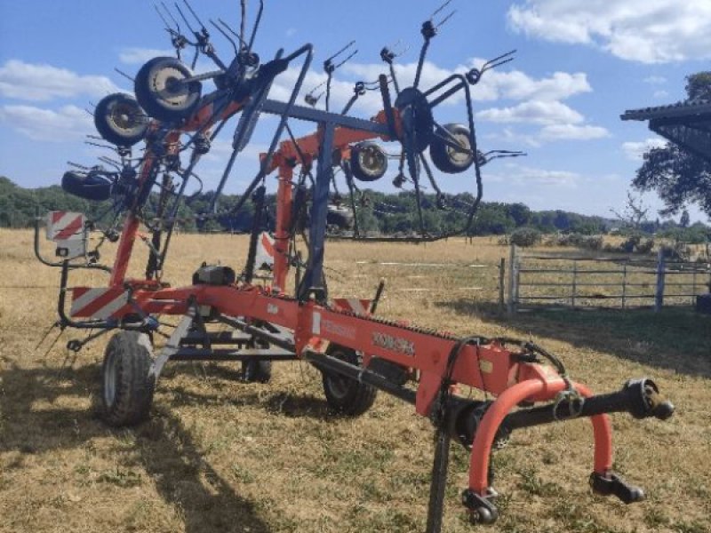 Kreiselheuer du type Kubota TE8511C, Gebrauchtmaschine en COGNAC LA FORET (Photo 1)