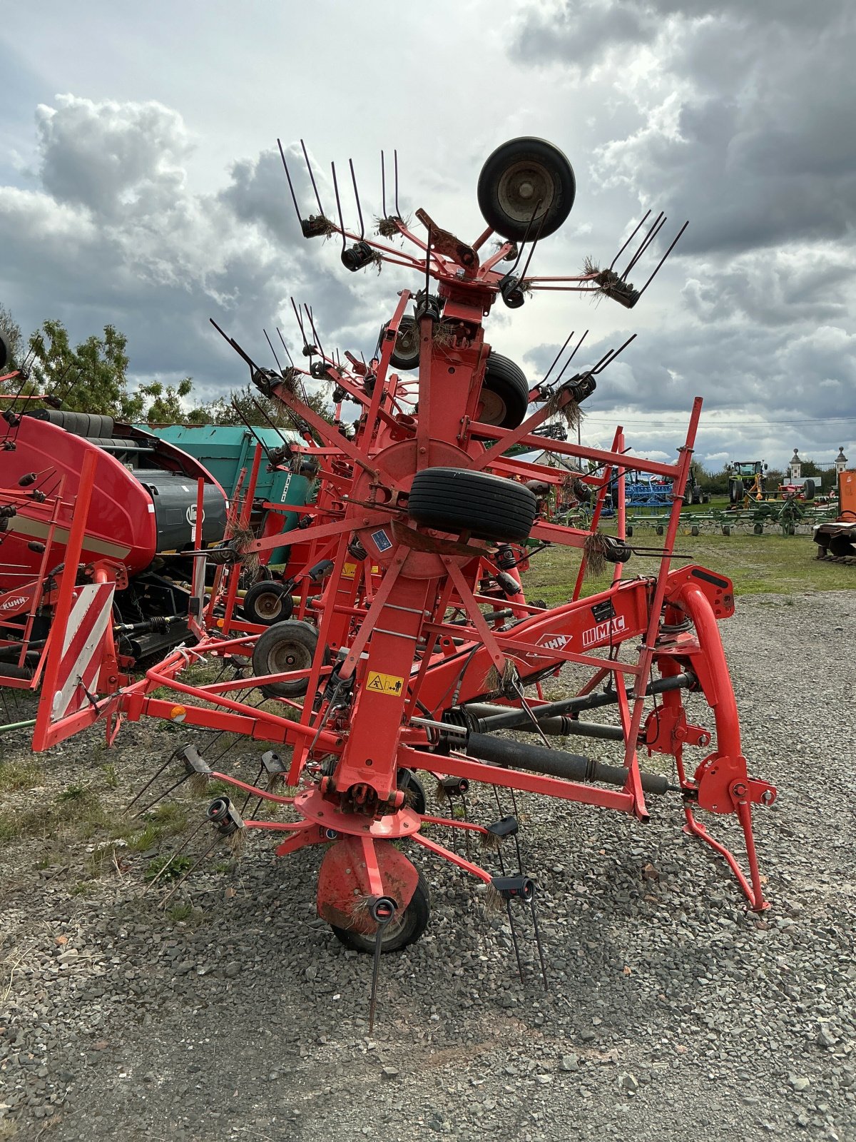 Kreiselheuer typu Kuhn FANEUSE GF 7802, Gebrauchtmaschine v ST CLEMENT DE LA PLACE (Obrázek 3)