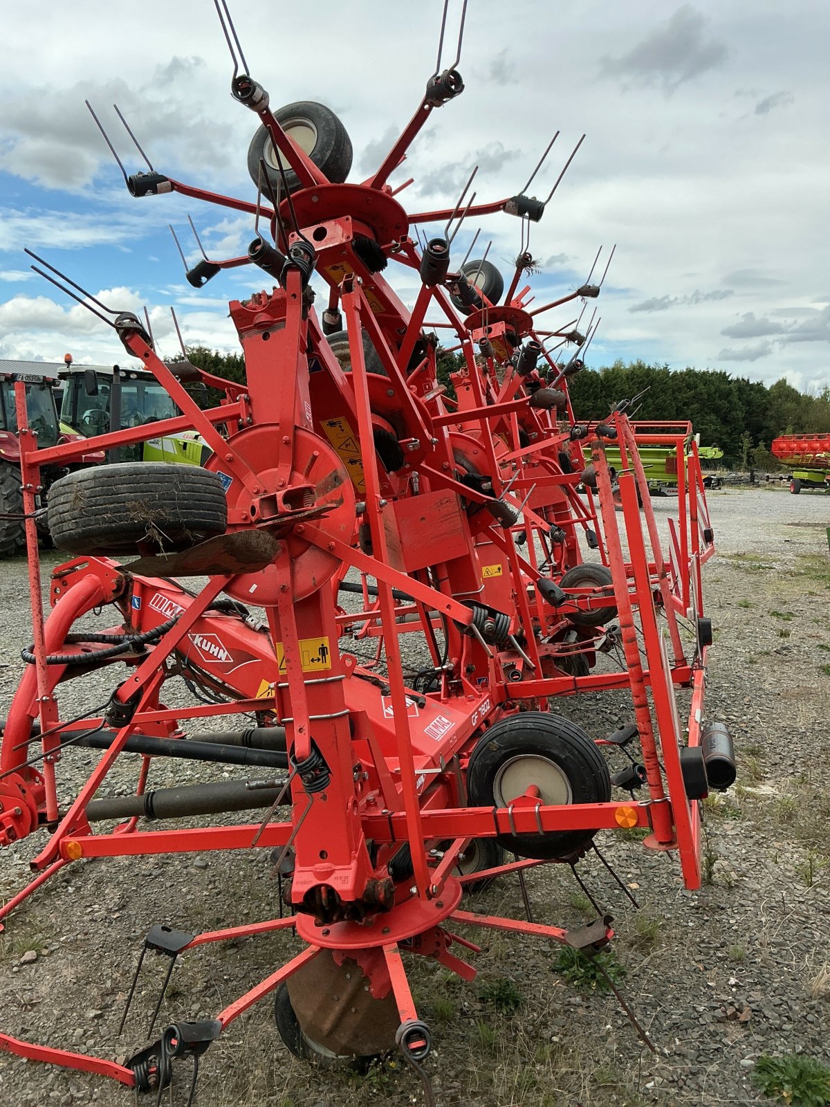 Kreiselheuer typu Kuhn FANEUSE GF 7802, Gebrauchtmaschine v ST CLEMENT DE LA PLACE (Obrázek 3)