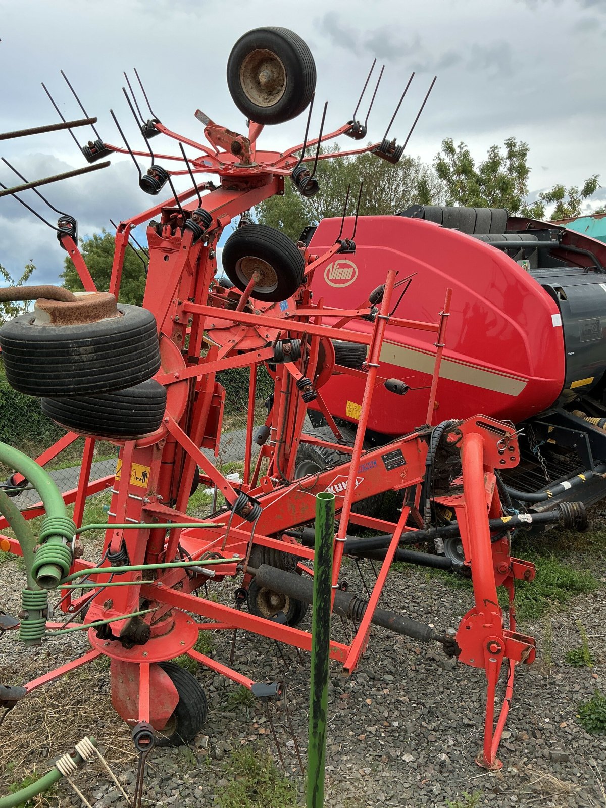 Kreiselheuer typu Kuhn FANEUSE GF 7802, Gebrauchtmaschine v ST CLEMENT DE LA PLACE (Obrázek 5)