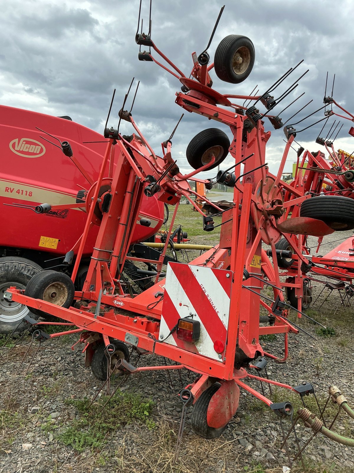 Kreiselheuer typu Kuhn FANEUSE GF 7802, Gebrauchtmaschine v ST CLEMENT DE LA PLACE (Obrázek 4)
