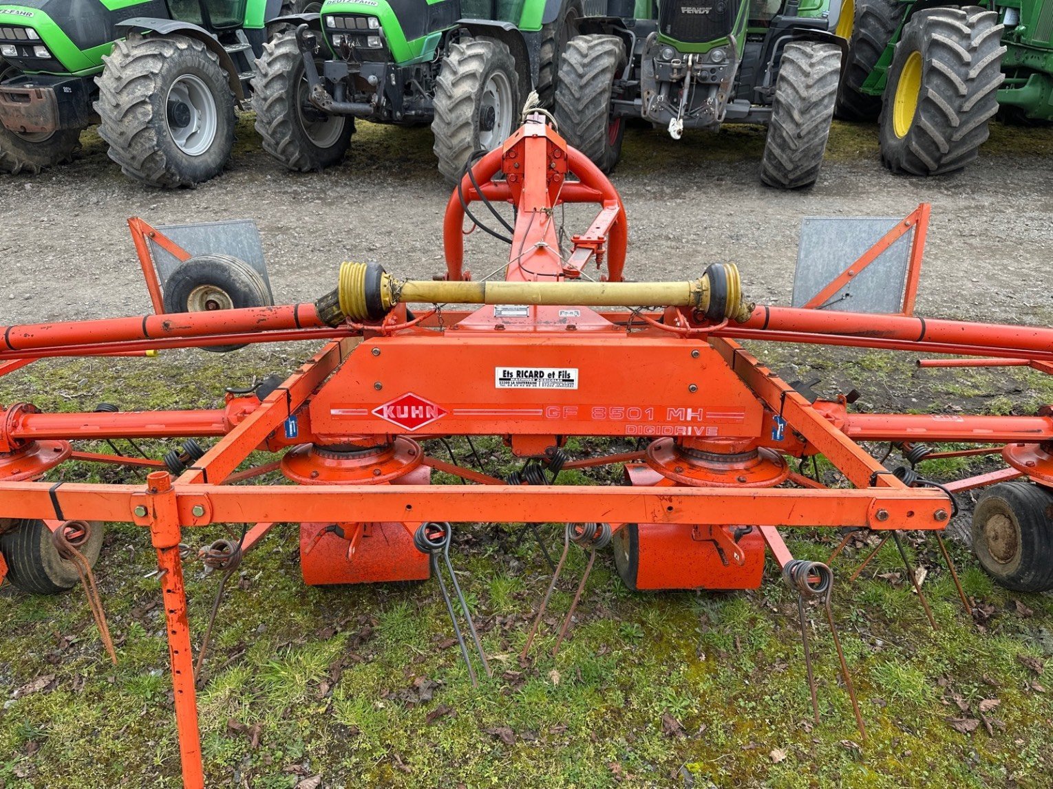 Kreiselheuer du type Kuhn Faneuse GF8501MH Kuhn, Gebrauchtmaschine en LA SOUTERRAINE (Photo 5)